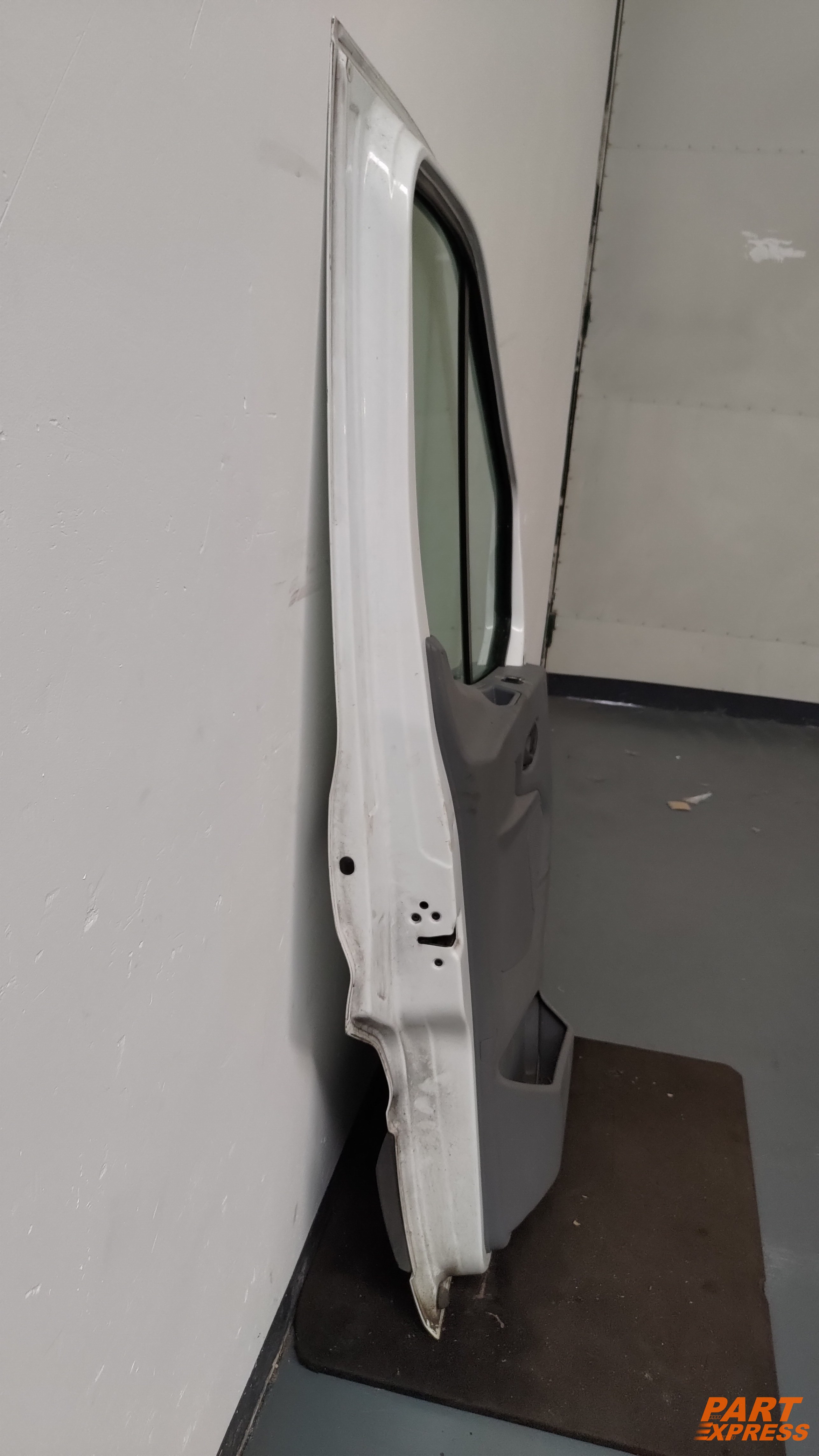 Tür komplett vorne links Ford Transit V363 Mk8 Weiß Frost Weiß ab 2014 – 3