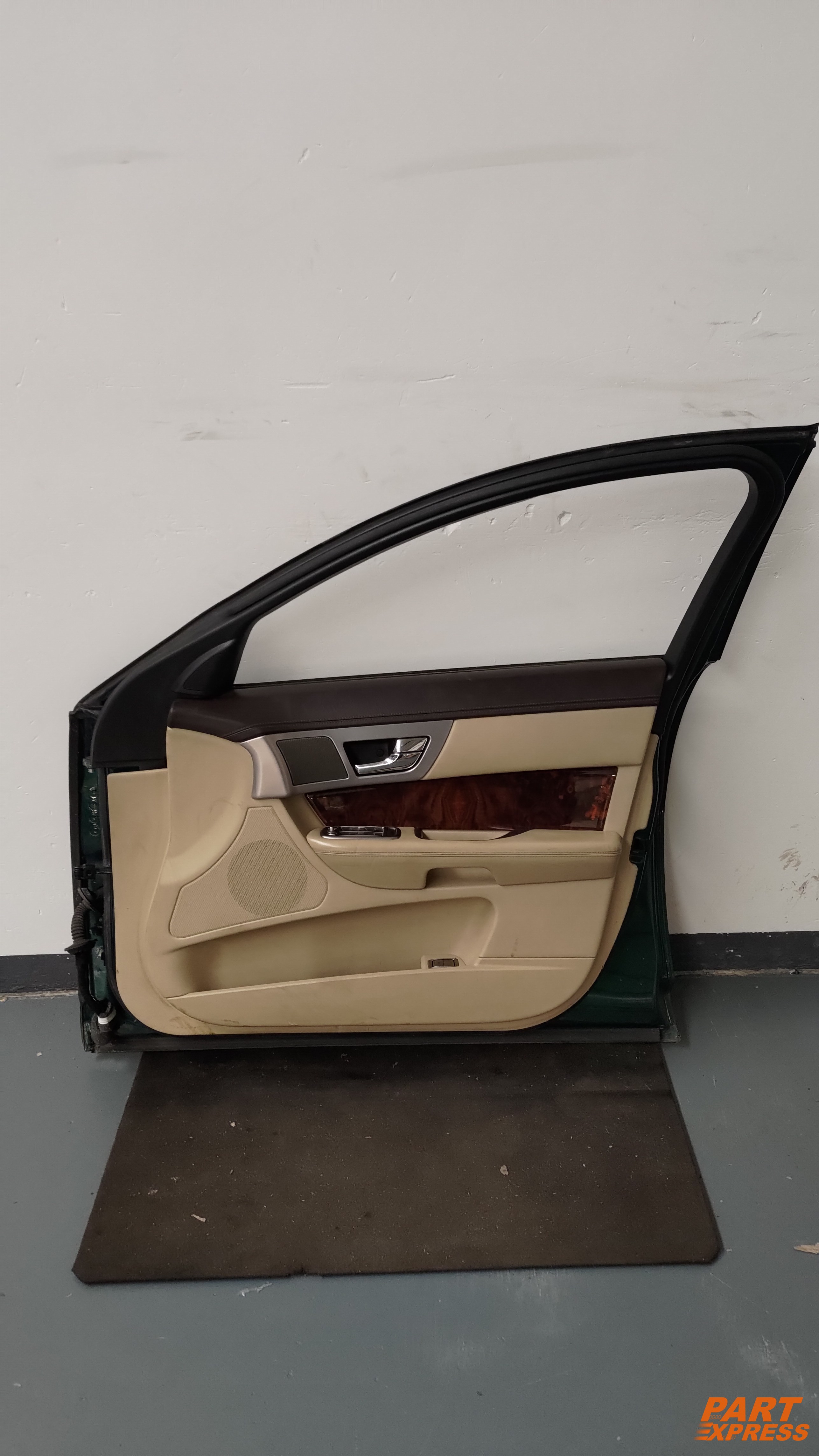 Tür komplett vorne rechts Jaguar XF X250 Grün Emerald Fire JBC2074 2007 - 2015 – 2