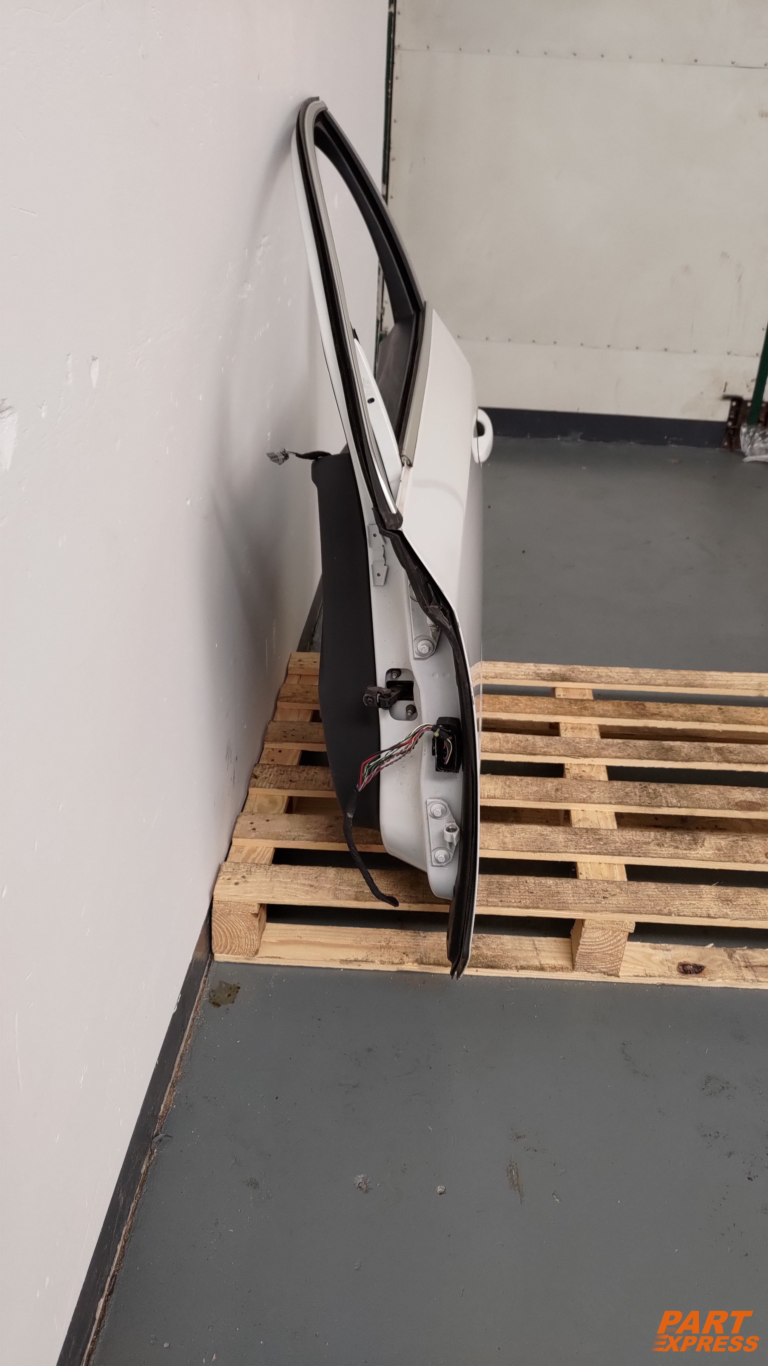 Tür komplett vorne links Volvo S60 II Weiß 614 Ice White Solid 2010 - 2018 – 7