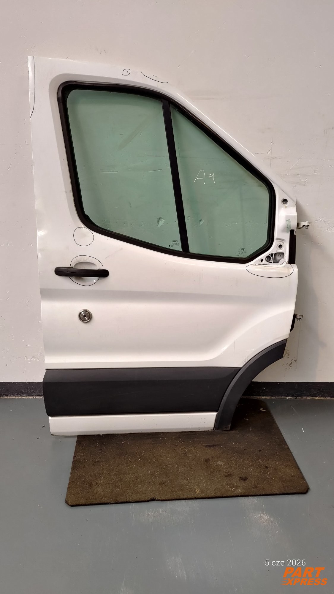 Tür komplett vorne rechts Ford Transit V363 Mk8 Weiß Frost Weiß ab 2014 – 2
