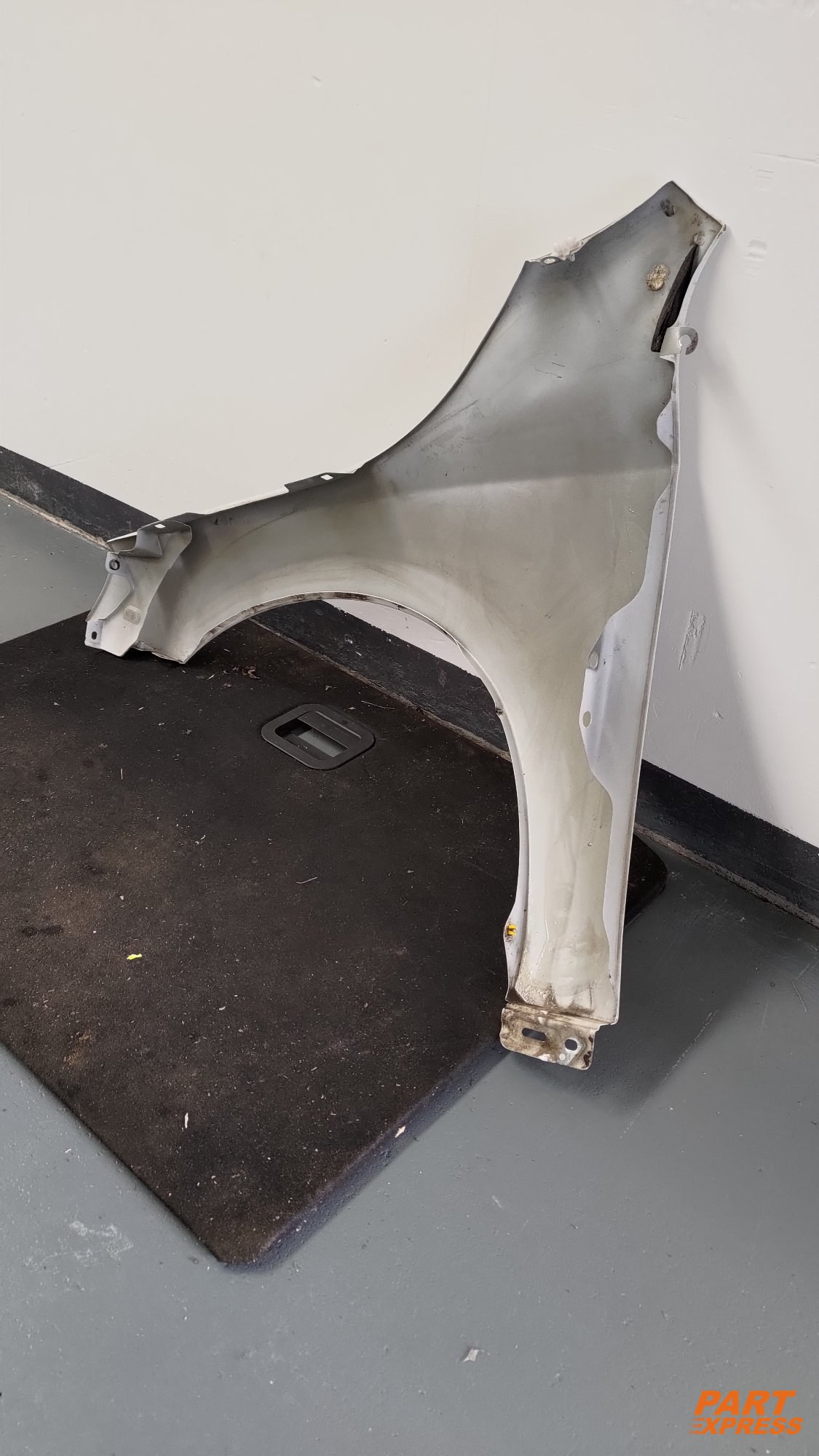 Kotflügel rechts Volvo S60 SE Lux II Weiß 614 Ice White Solid 2010 - 2018 – 9