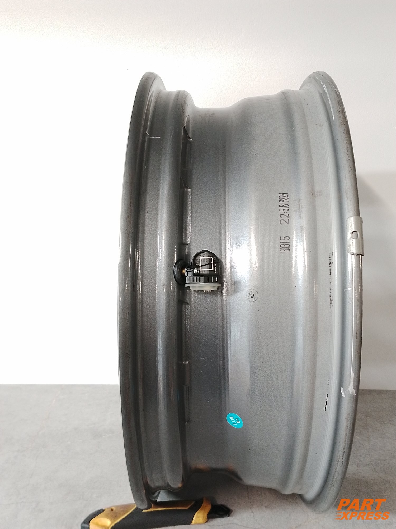 17 Zoll Alufelge Ford EcoSport II JK8 1x 17x6J ET37,5 mit Sensor – 2