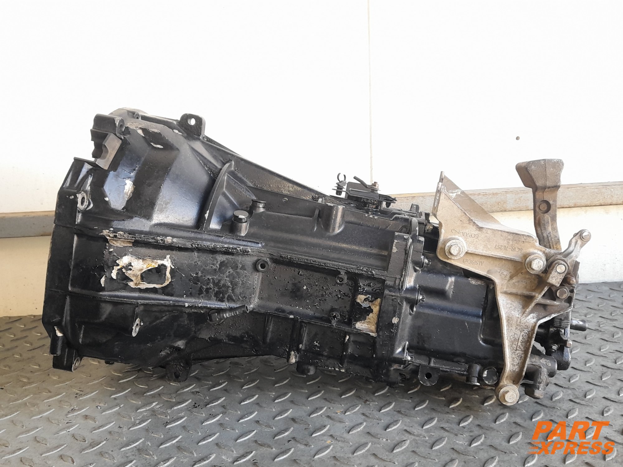 Schaltgetriebe Ford Transit 6 Gang 2.2 TDCI 107tkm CVF5 CYF5 MT82 – 5
