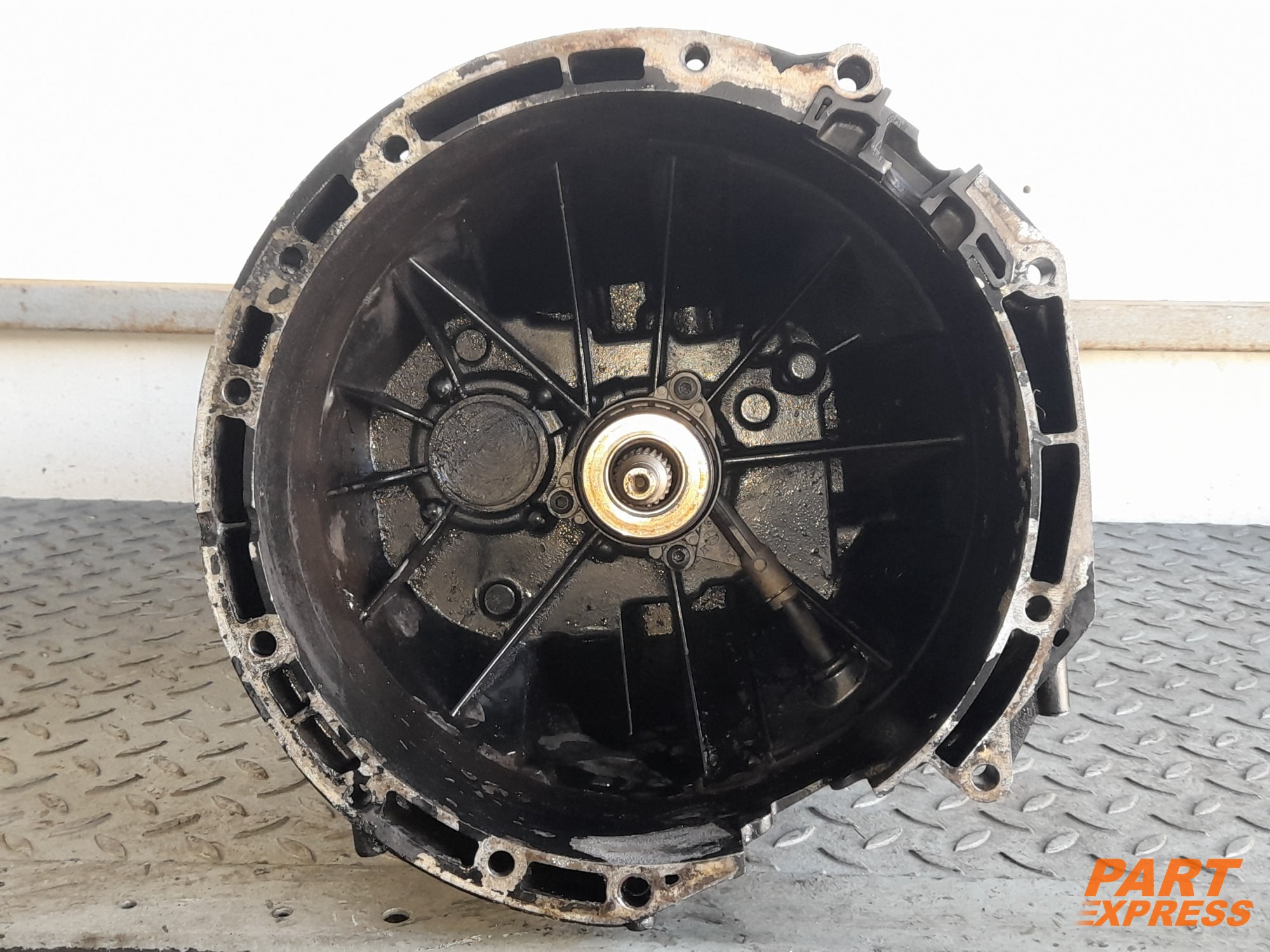 Schaltgetriebe Ford Transit 6 Gang 2.2 TDCI 107tkm CVF5 CYF5 MT82 – 2