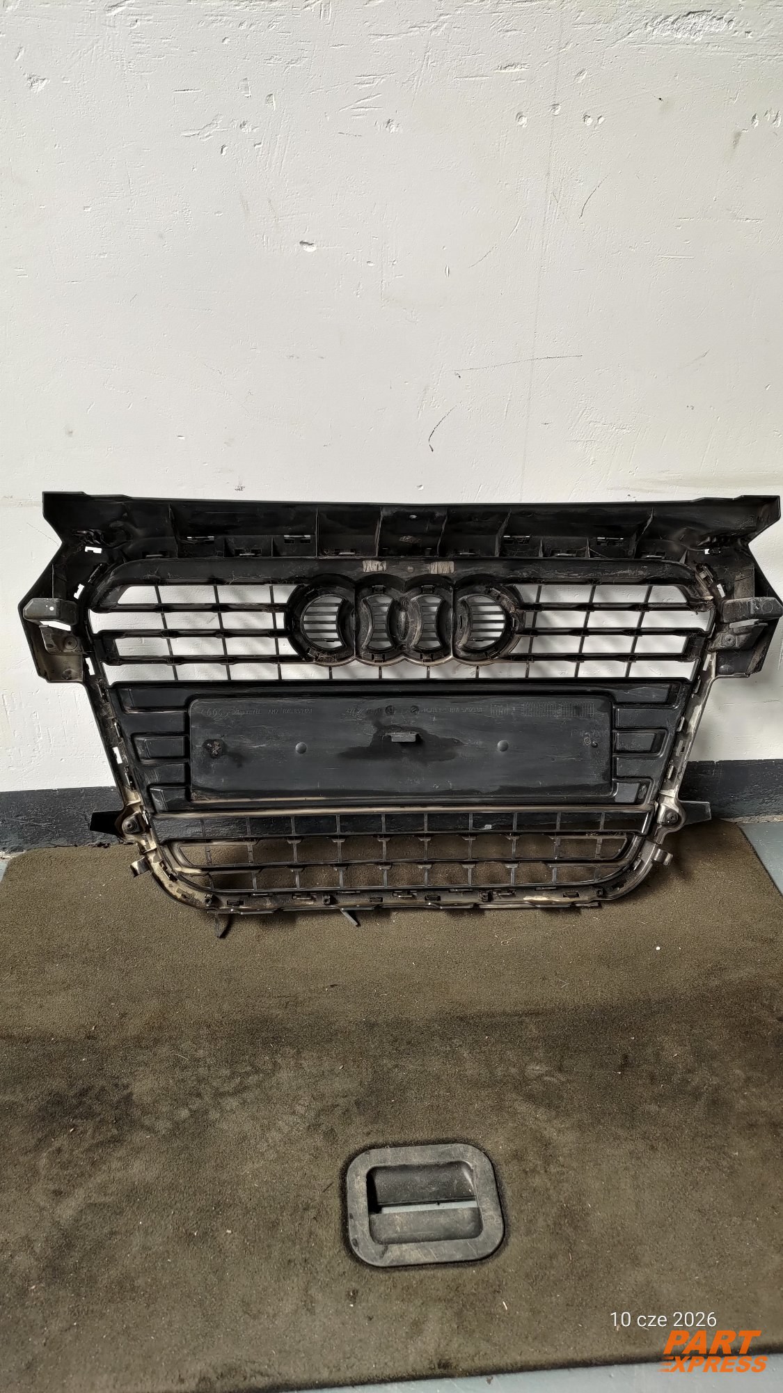 Frontgrill Kühlergrill komplett Audi A1 Sport 8X Mythosschwarz 2010 - 2018 – 2