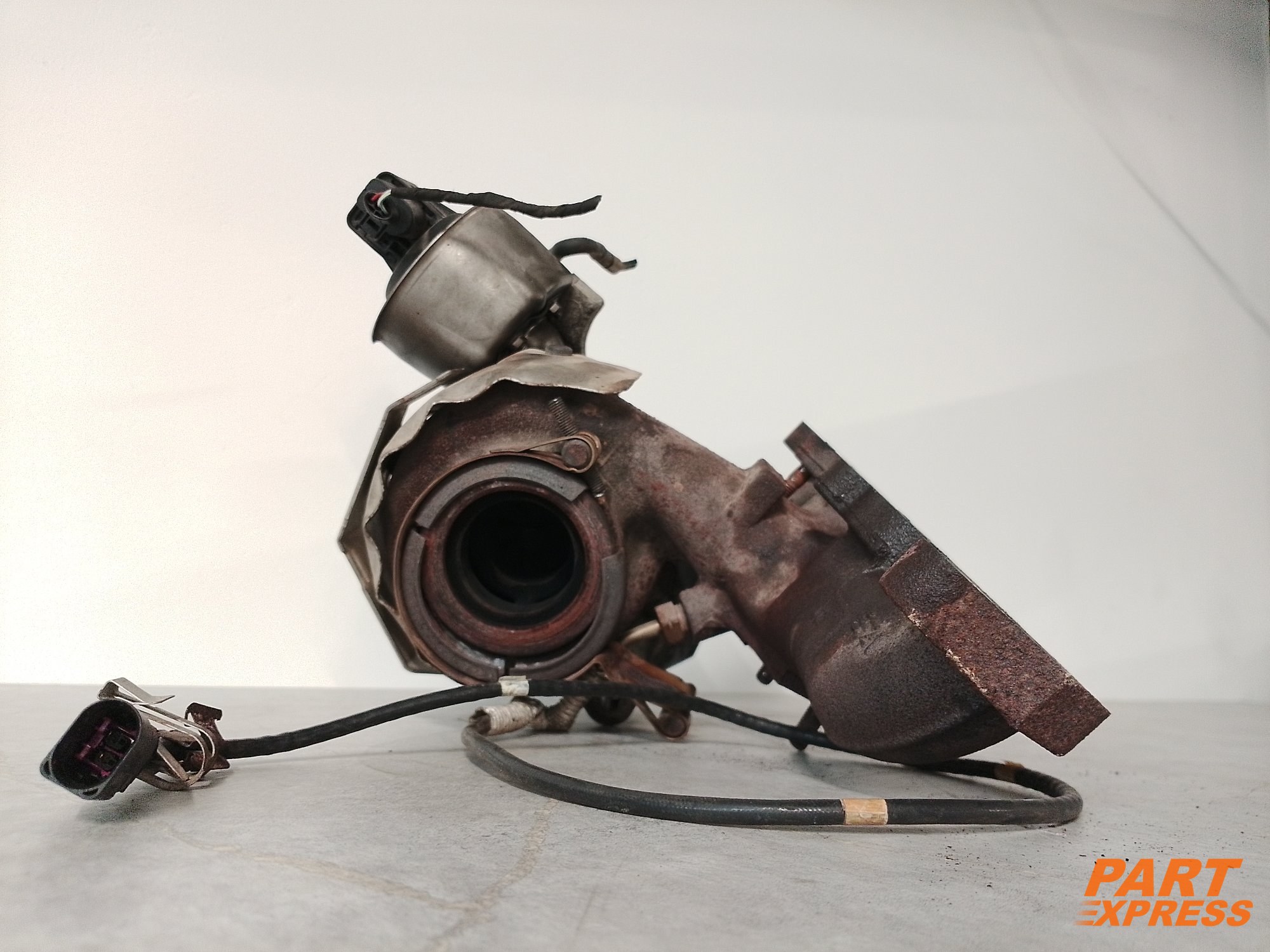 Turbolader komplett 1.6l Diesel Audi Skoda VW Seat CAYC 77kW 03L253016T