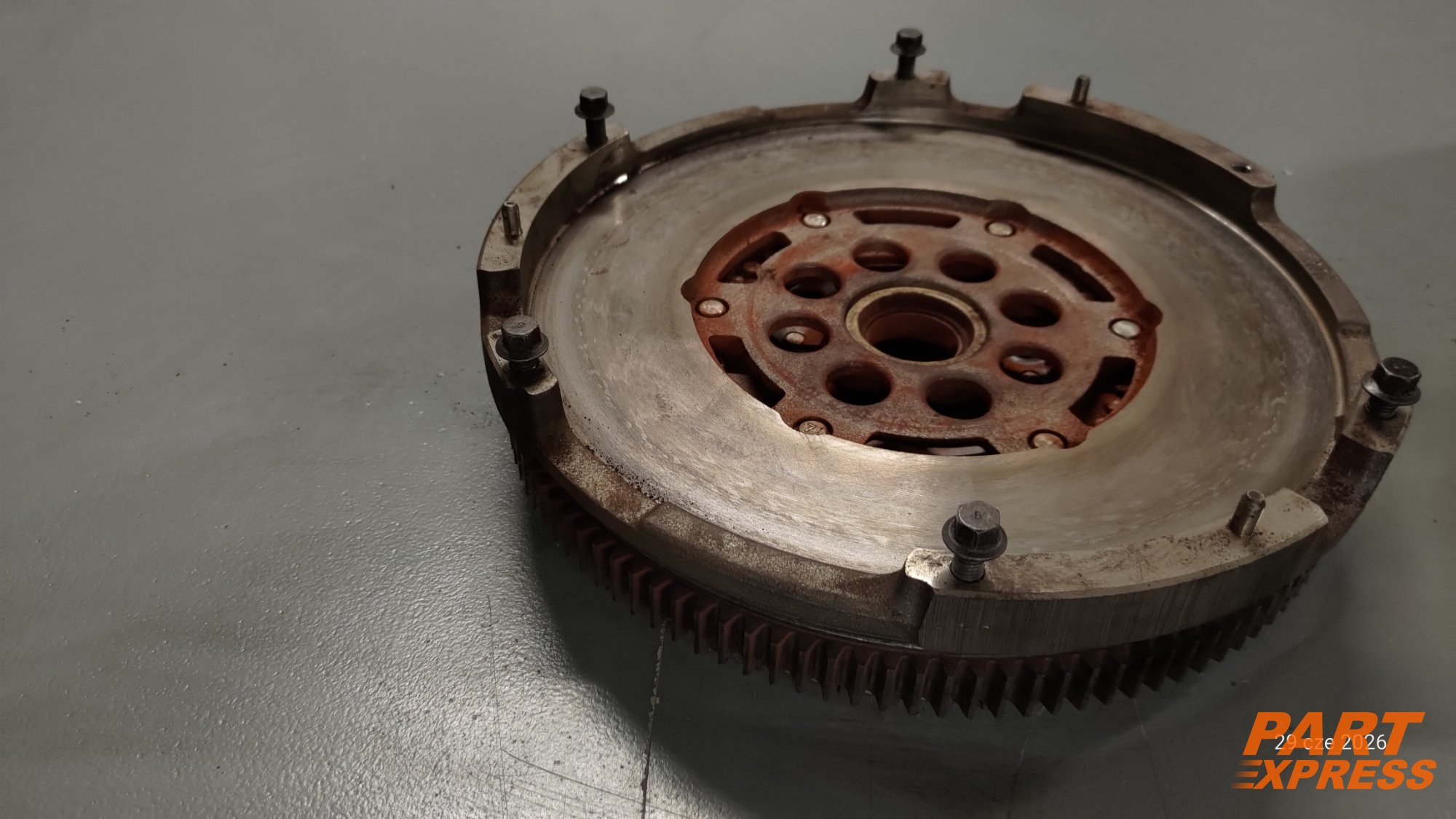 Zweimassenschwungrad Ford Transit 6 Gang 2.2 TDCI 107tkm CVF5 CYF5 BK216477CB – 2