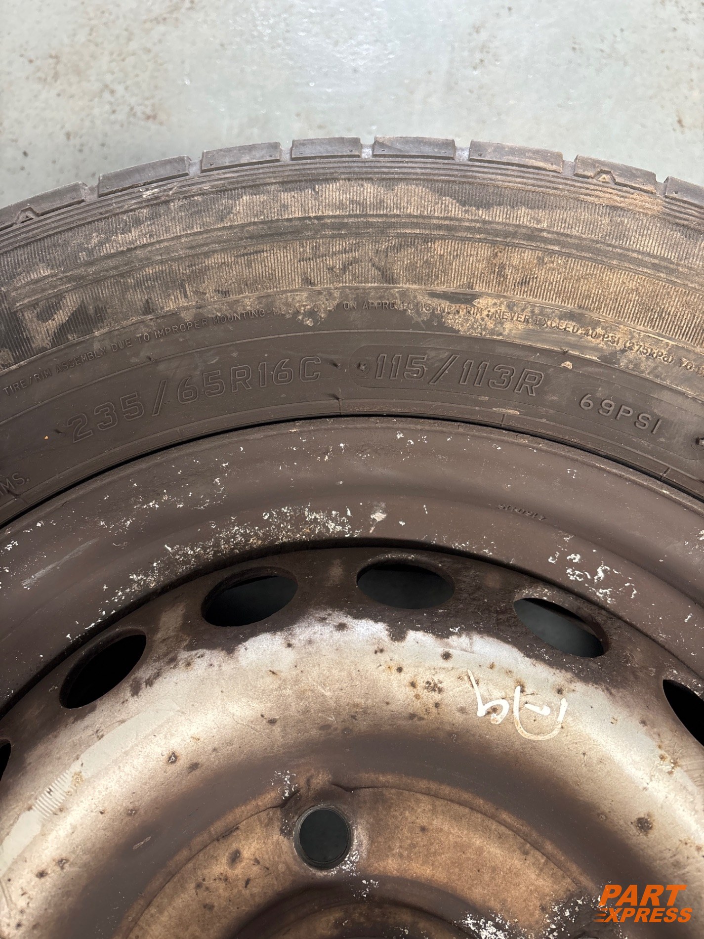 Komplettrad Ford Transit V363 235/65 R16 ab 2014 – 4