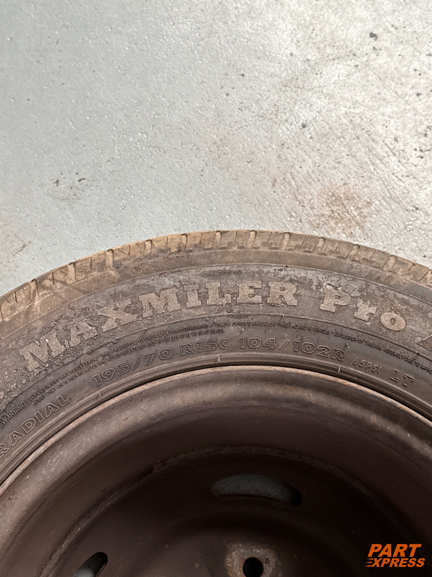 Komplettrad Ford Transit FA 195/70 R15 – 4