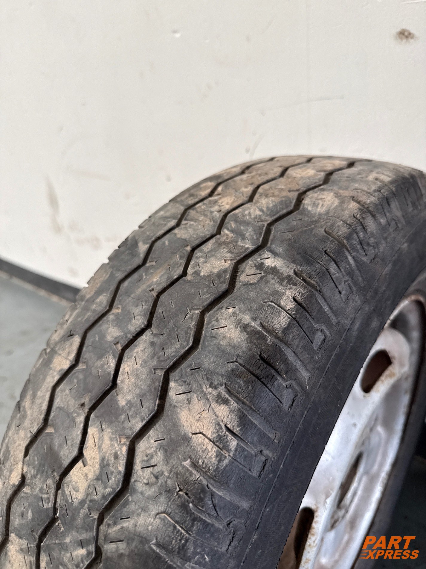 Komplettrad Ford Transit FA 195/70 R15 – 6