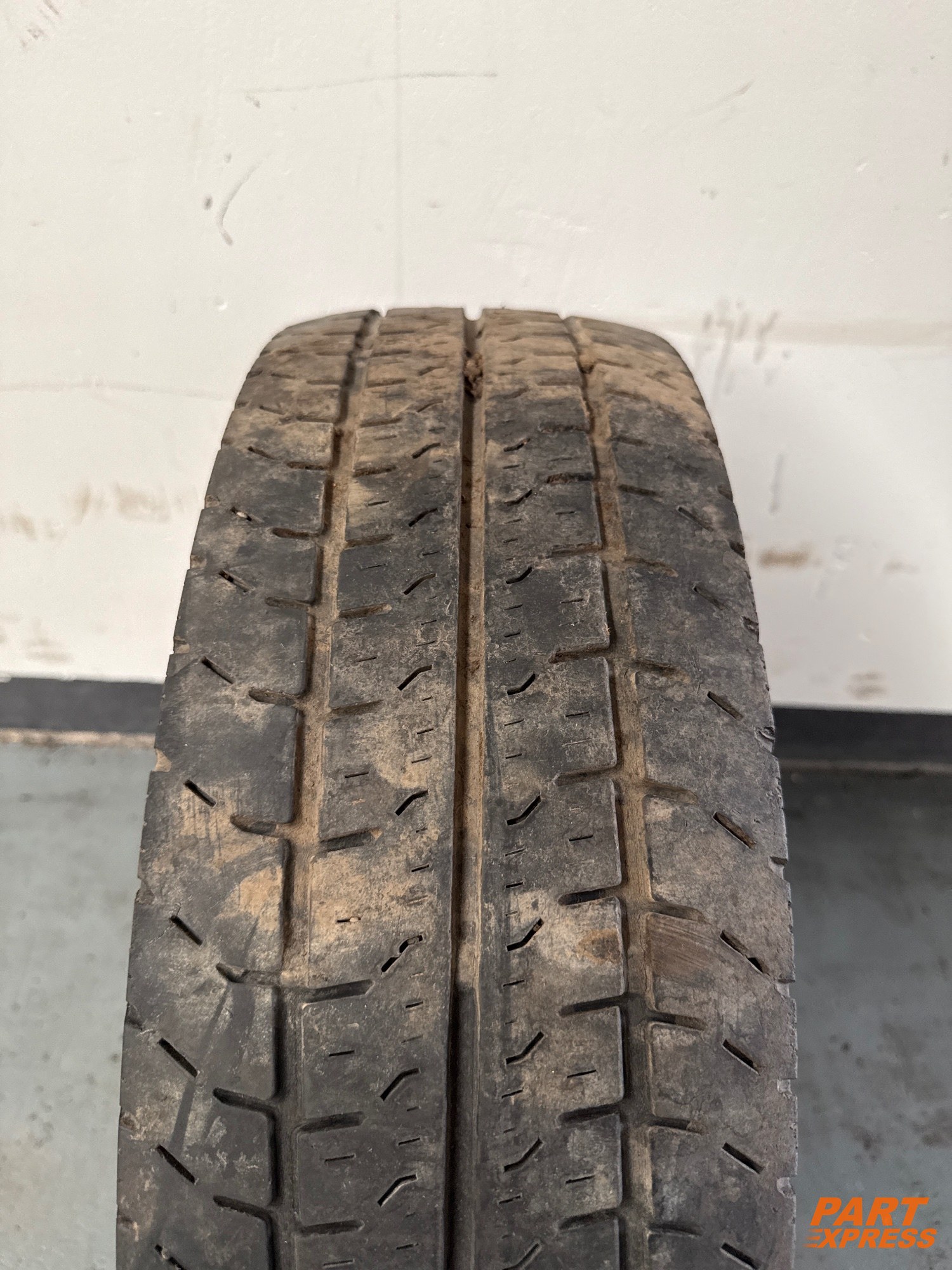 Komplettrad Ford Transit FA 195/70 R15 – 5