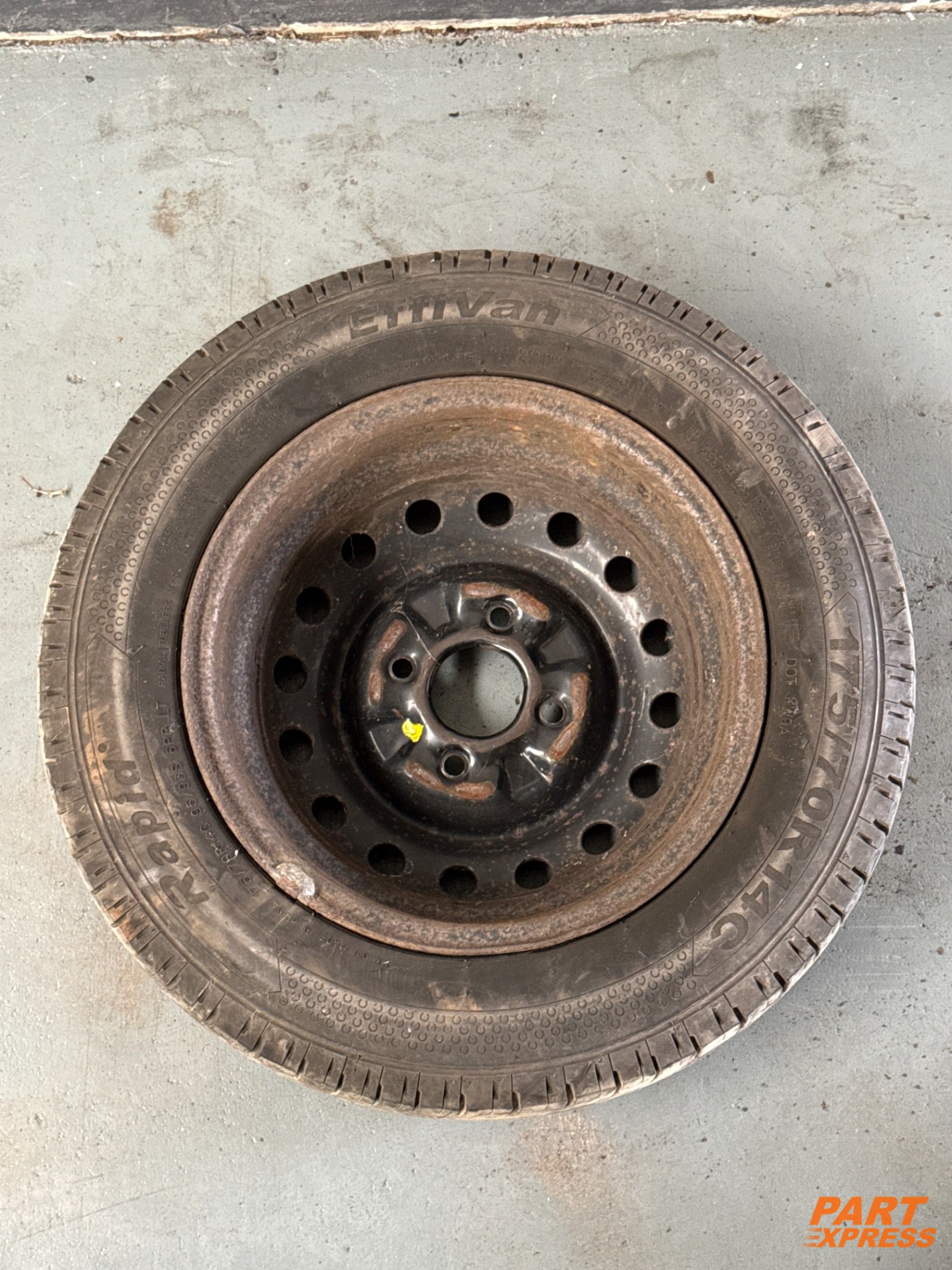 Komplettrad Nissan NV200 175/70 R14 ab 2014 – 2