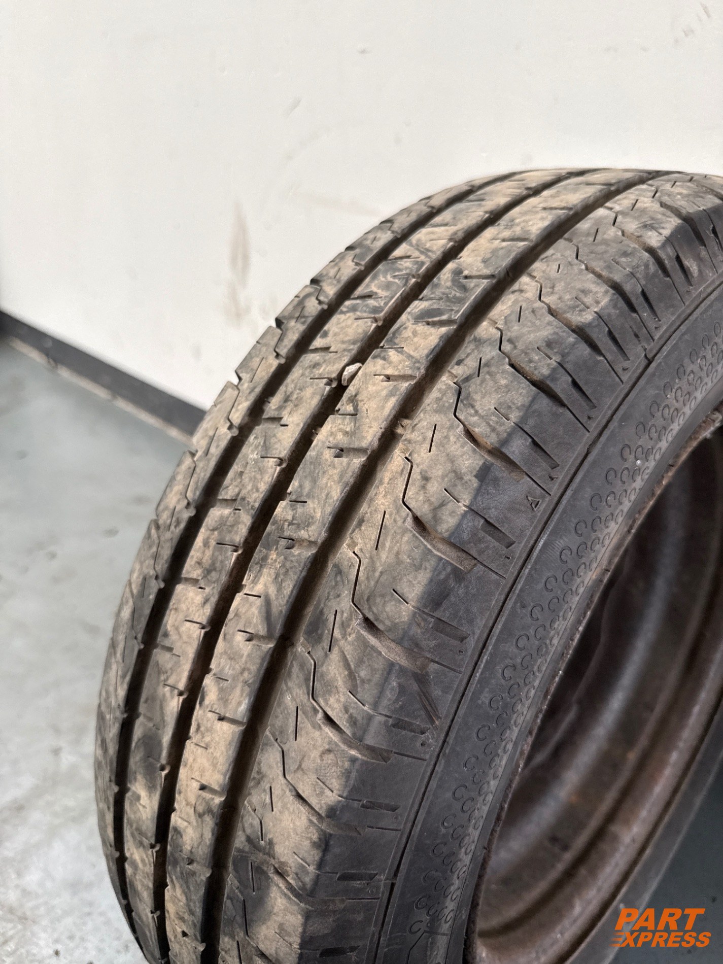 Komplettrad Nissan NV200 175/70 R14 ab 2014 – 4