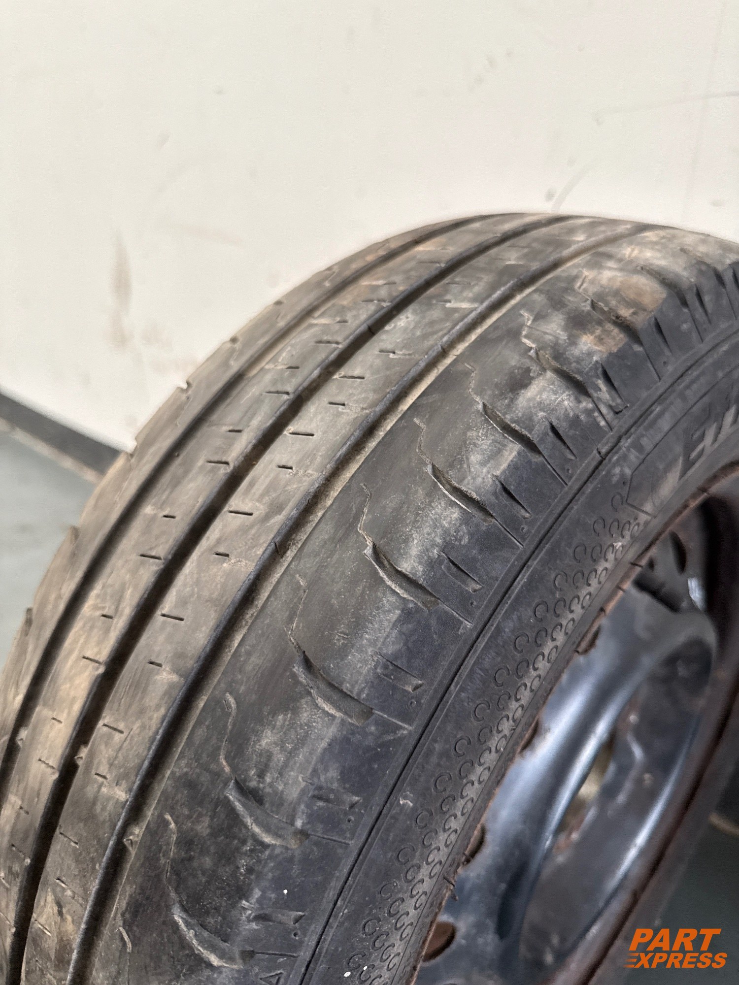 Komplettrad Nissan NV200 175/70 R14 ab 2014 – 4