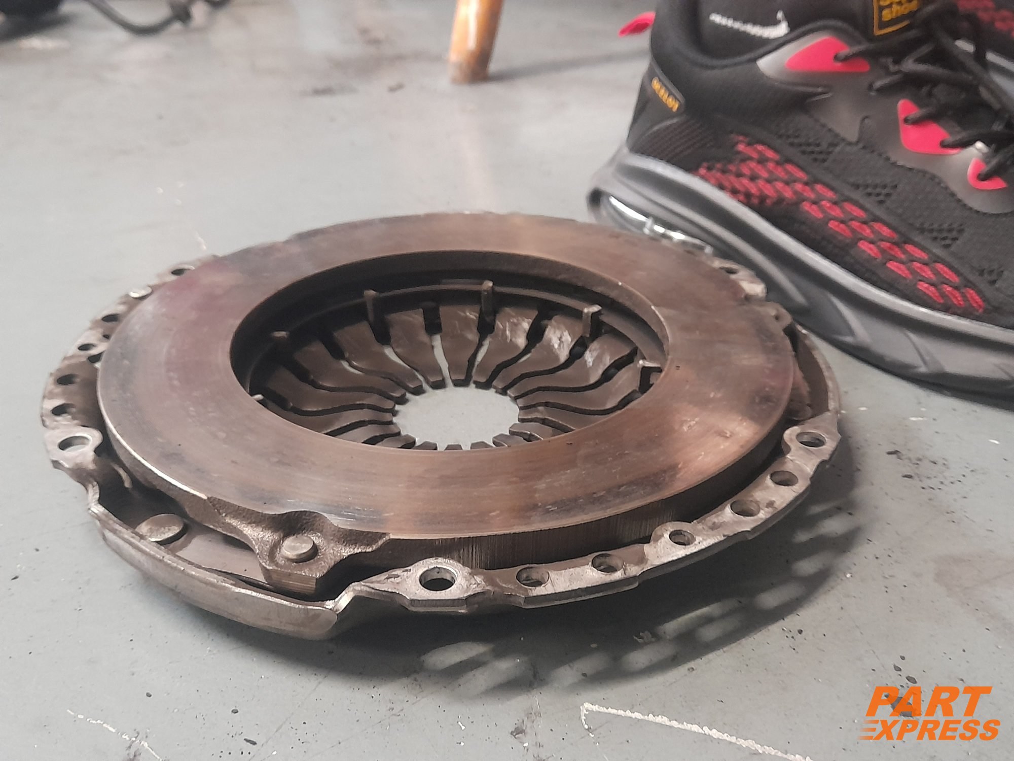 Kupplungssatz komplett 84tkm Opel Astra J Insignia Mokka Corsa 1,4 LUK 323078310 – 5