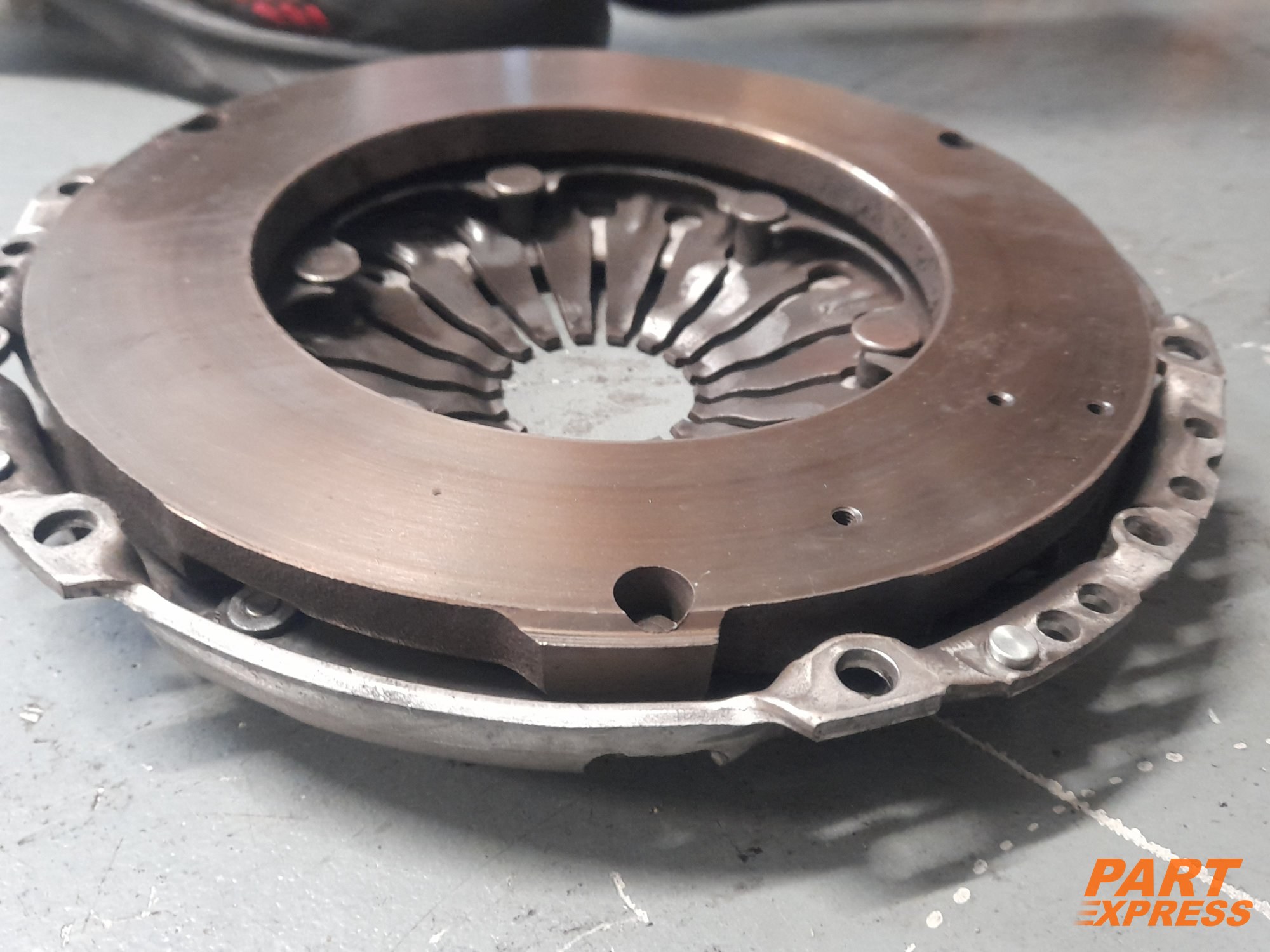 Kupplungssatz Kupplung Renault 1.6 DCI R9M450 Trafic III Opel LUK 324081710 – 5