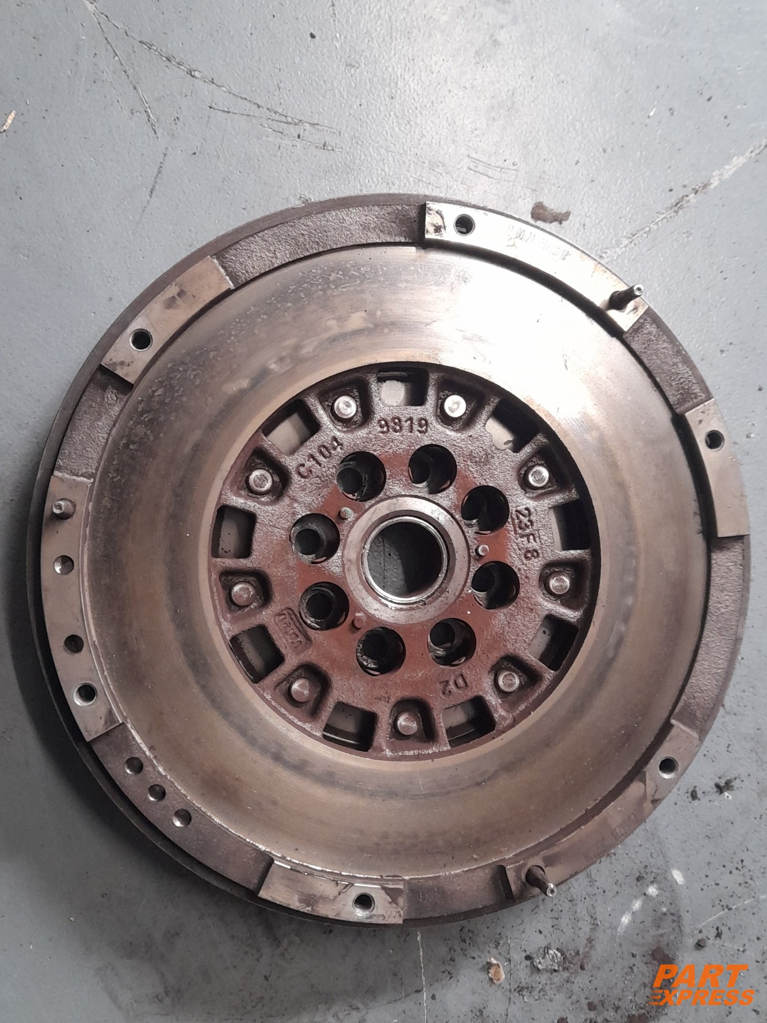 Schwungrad komplett Opel Mokka Astra 1,6 CDTi 102tkm D16DTH 55504335