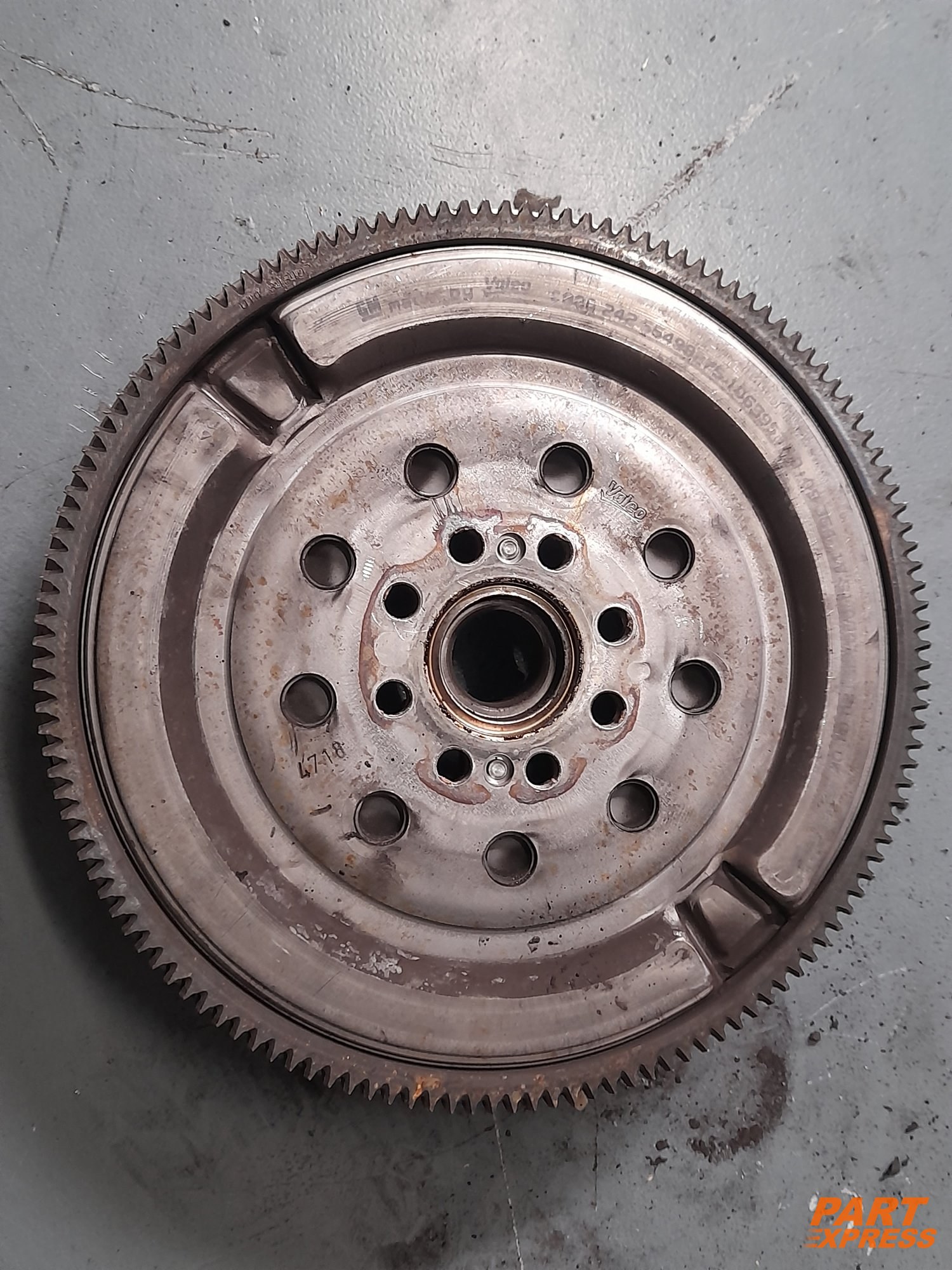 Schwungrad komplett Opel Mokka Astra 1,6 CDTi 102tkm D16DTH 55504335 – 3