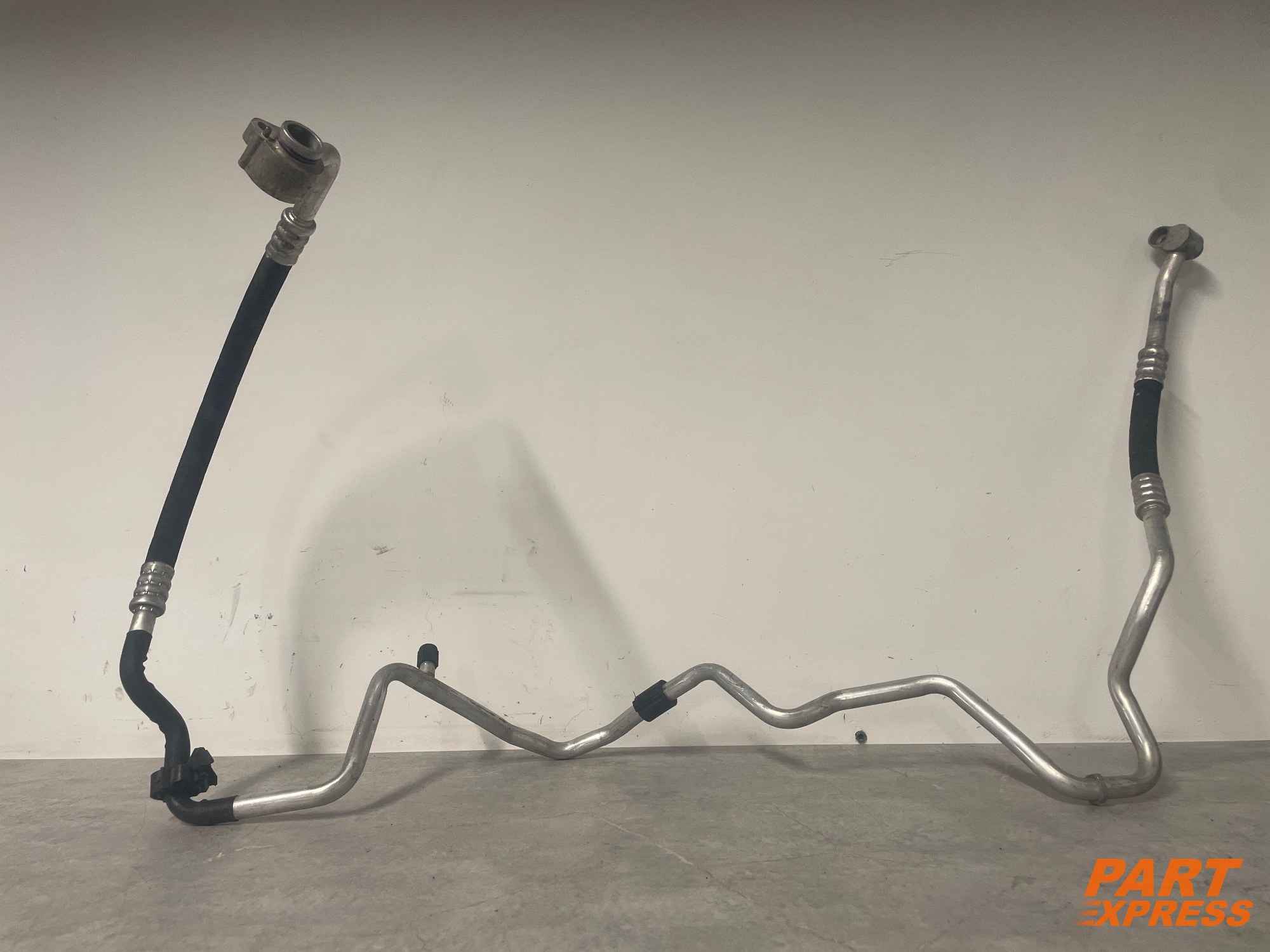 Klimaleitung 1.6l Diesel Audi Skoda VW Seat CAYC 6R2820743AF