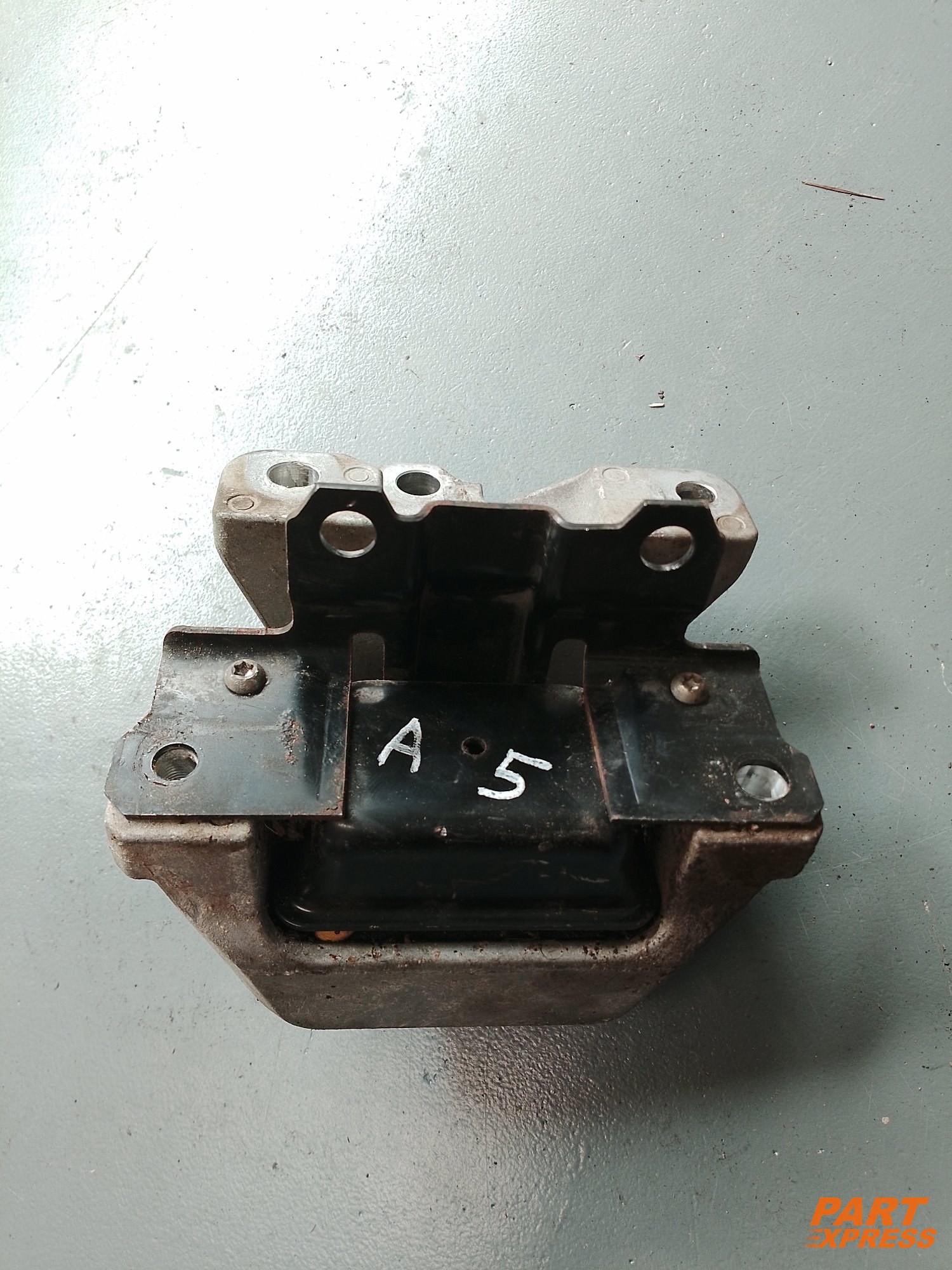 Motorhalter links Mitsubishi Outlander III E200 110kW 2.2DiD 4N14 2910A133 – 5