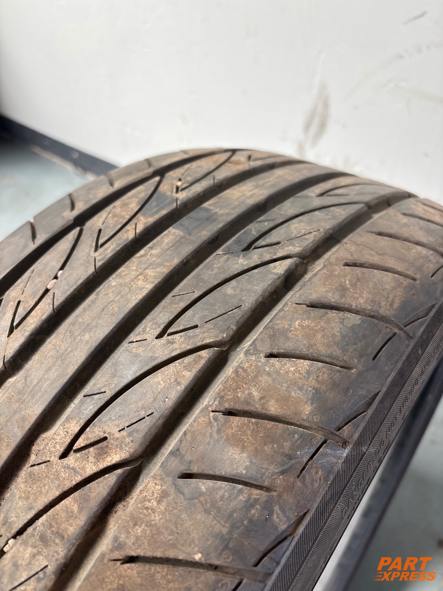 Reifen Yokohama Advan Fleva Jaguar XF X250 245/40 R19 98W 5mm – 3
