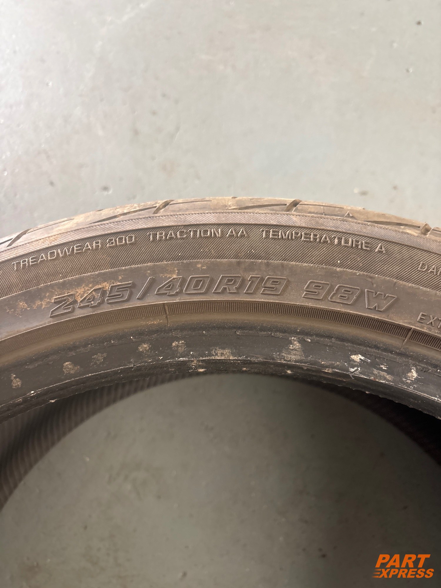 Reifen Yokohama Advan Fleva Jaguar XF X250 245/40 R19 98W 4mm – 4