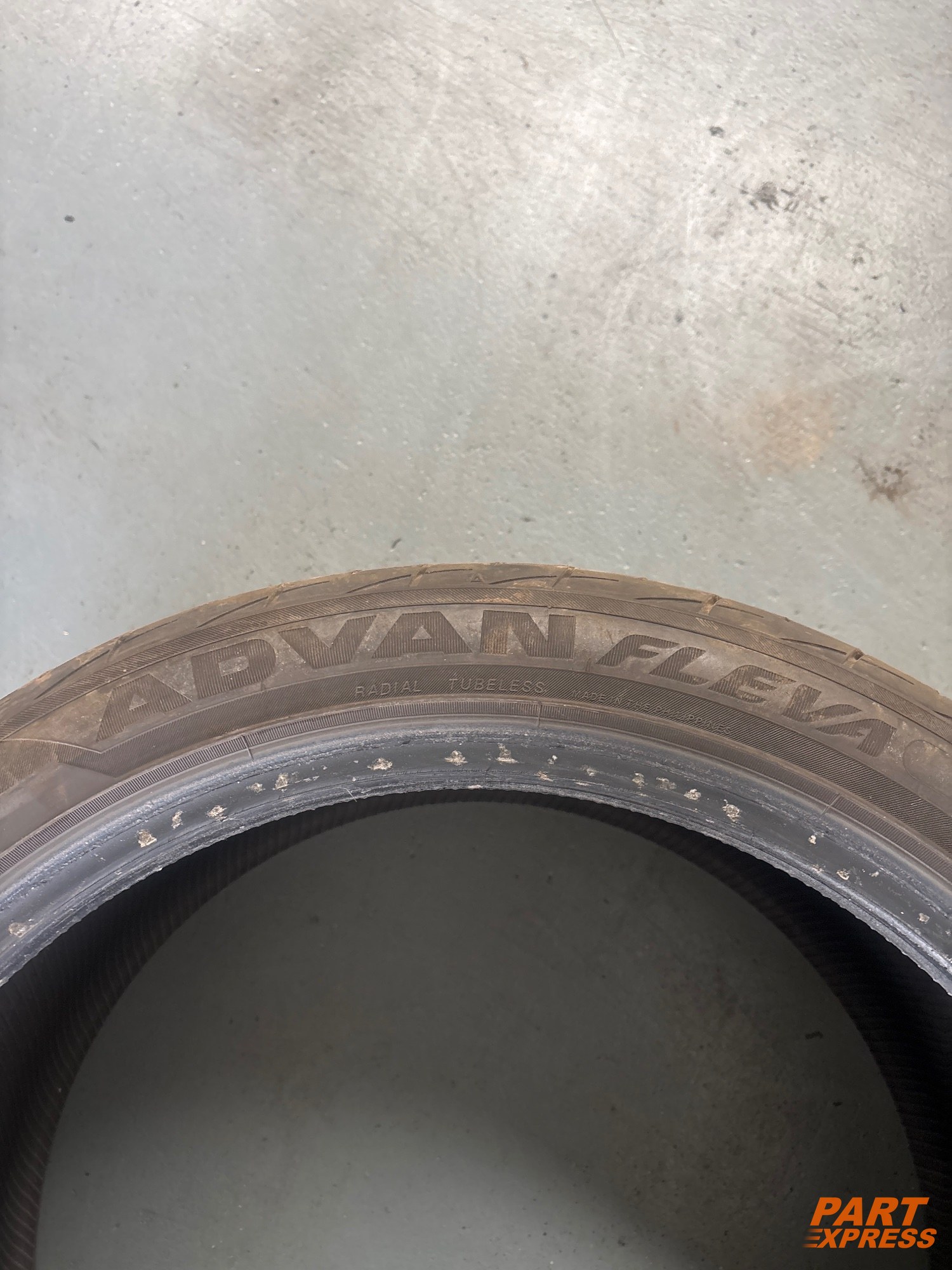 Reifen Yokohama Advan Fleva Jaguar XF X250 245/40 R19 98W 4mm – 5