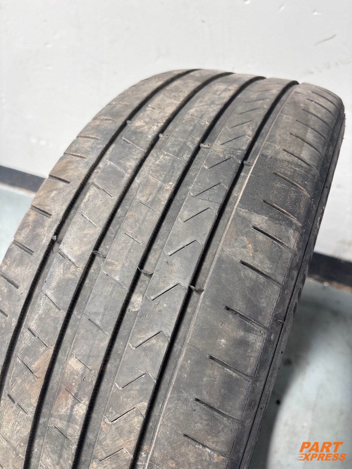 Reifen Hankook Ventus Prime 225/45 R18 98V 4mm – 2