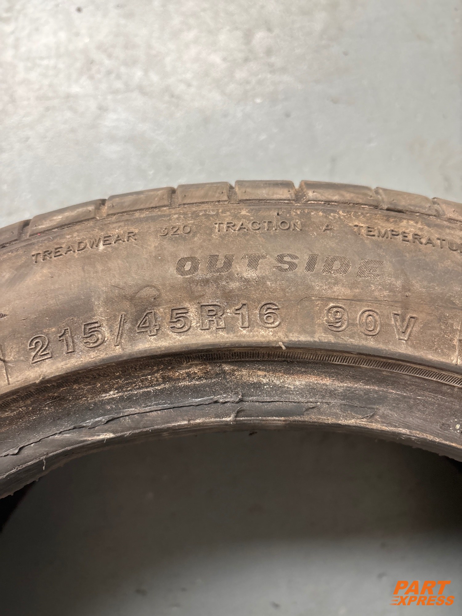 Reifen Tracmax X-Privilo 215/45 R16 90V 4mm – 4