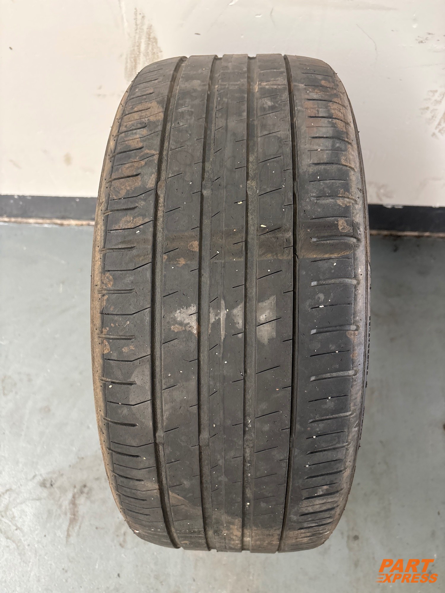 Reifen Falken ZIEX 215/45 R16 90V 3mm – 2
