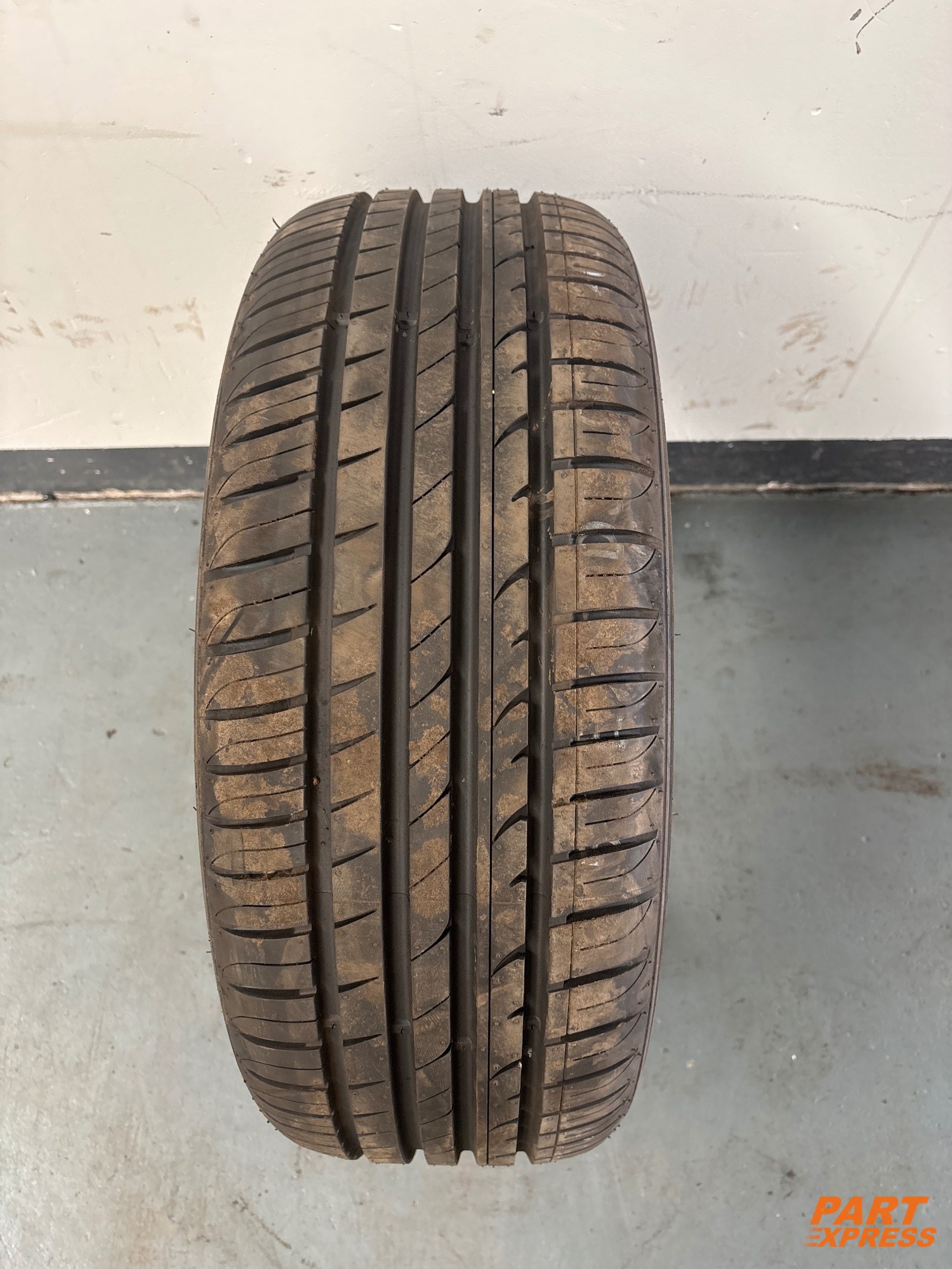Reifen Hankook Ventus Prime 205/50 R17 93W 8mm – 2