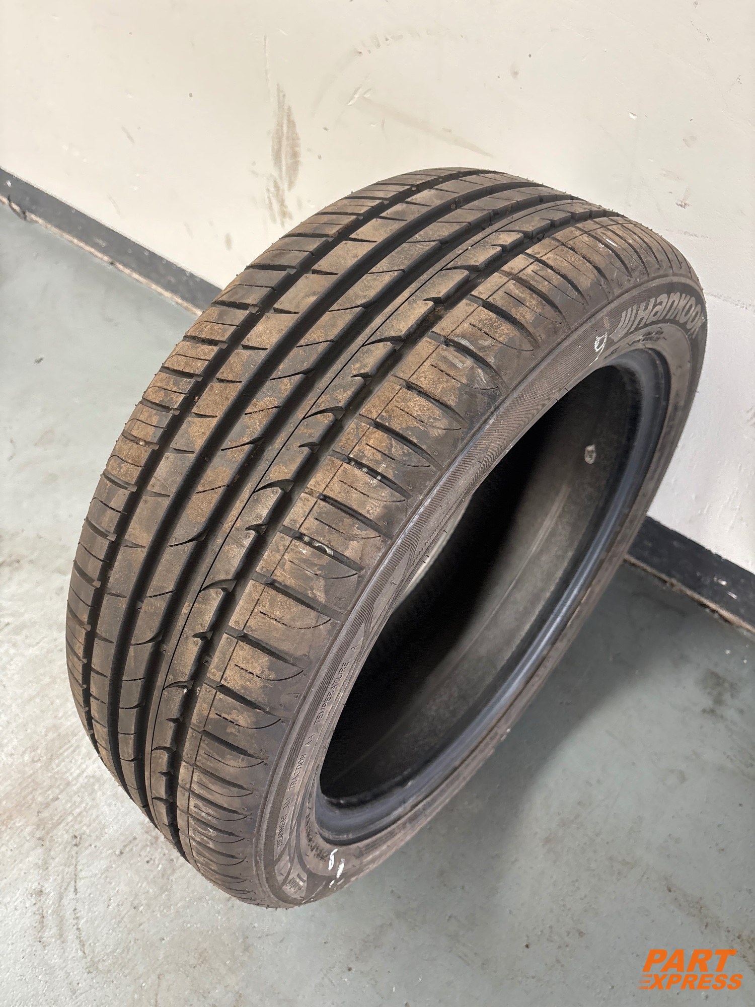 Reifen Hankook Ventus Prime 205/50 R17 93W 8mm – 3