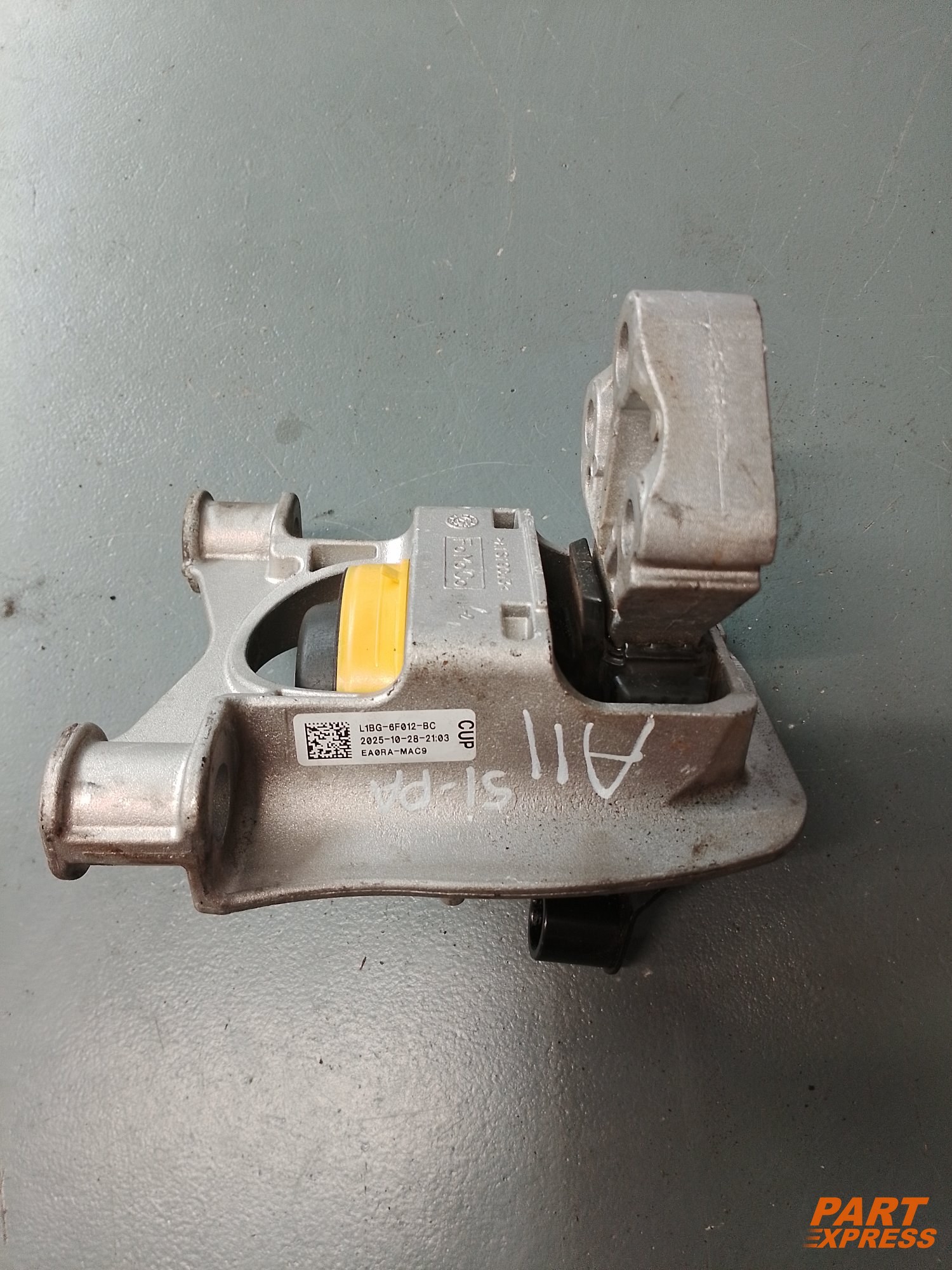 Motorlager rechts Ford Puma Titanium J2k Mk2 ab 2019 L1BG-6F012-BC – 2