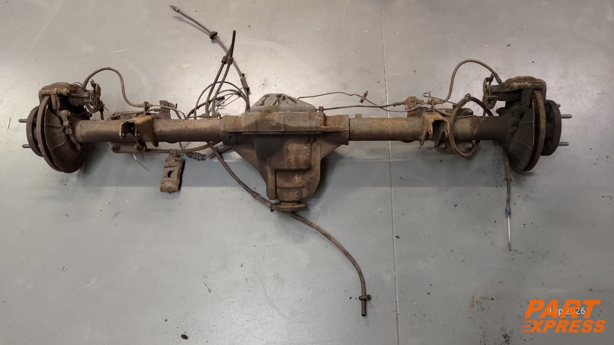 Hinterachse komplett mit Differential Ford Transit 6 Gang 2.2 V363 TDCI