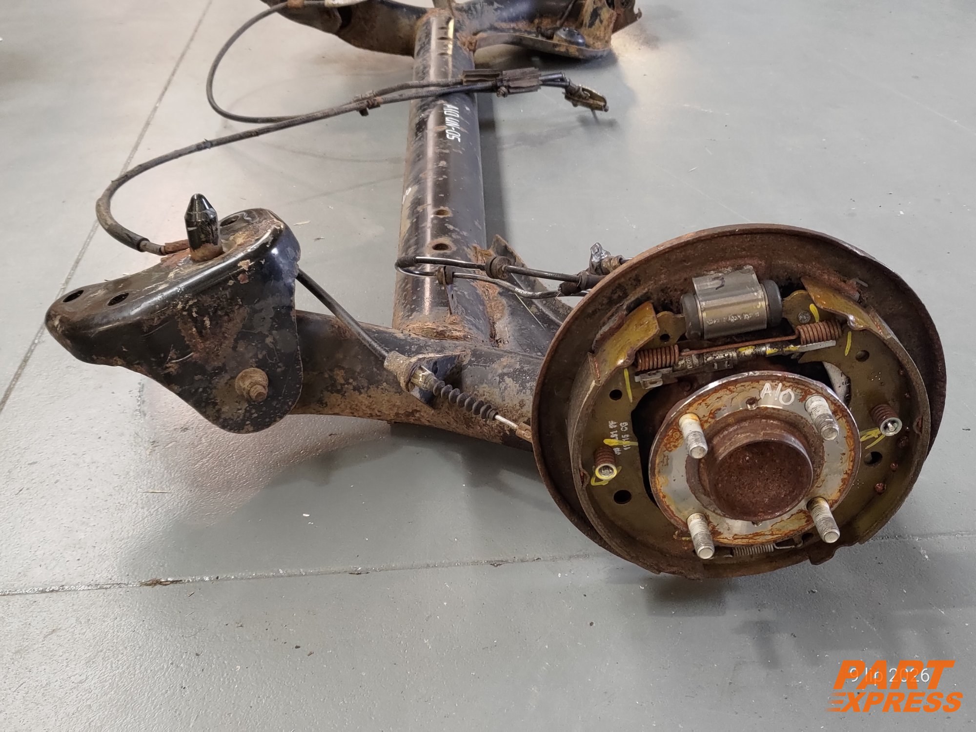 Hinterachse komplett Ford EcoSport 1,0 EcoBoost 73tkm  CN15 5K952-F2A – 3