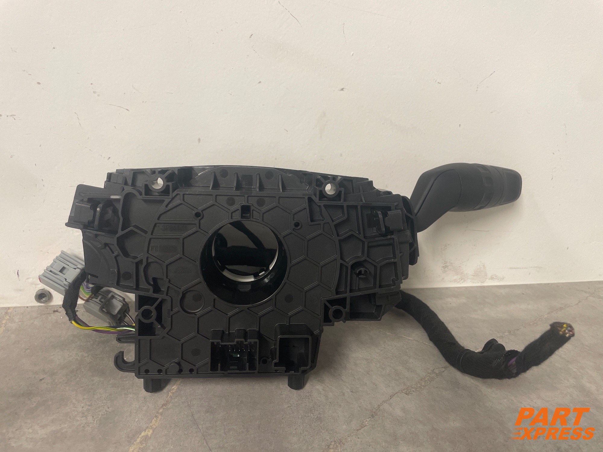 Lenkstockhalter komplett Ford Puma ab 2019 R1TB-14B522-ADW – 2