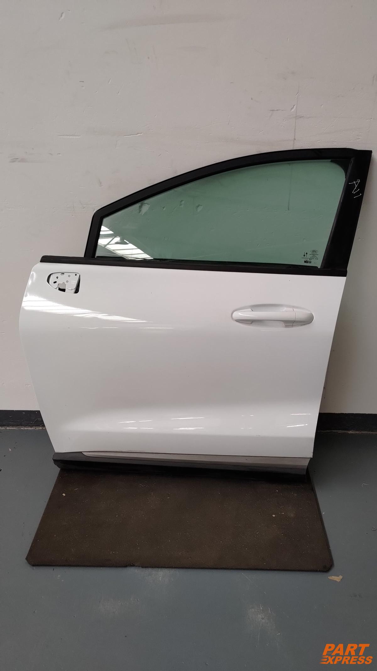 Tür komplett vorne links Ford Puma Titanium J2k Mk2 Weiß Frost Weiß ab 2019