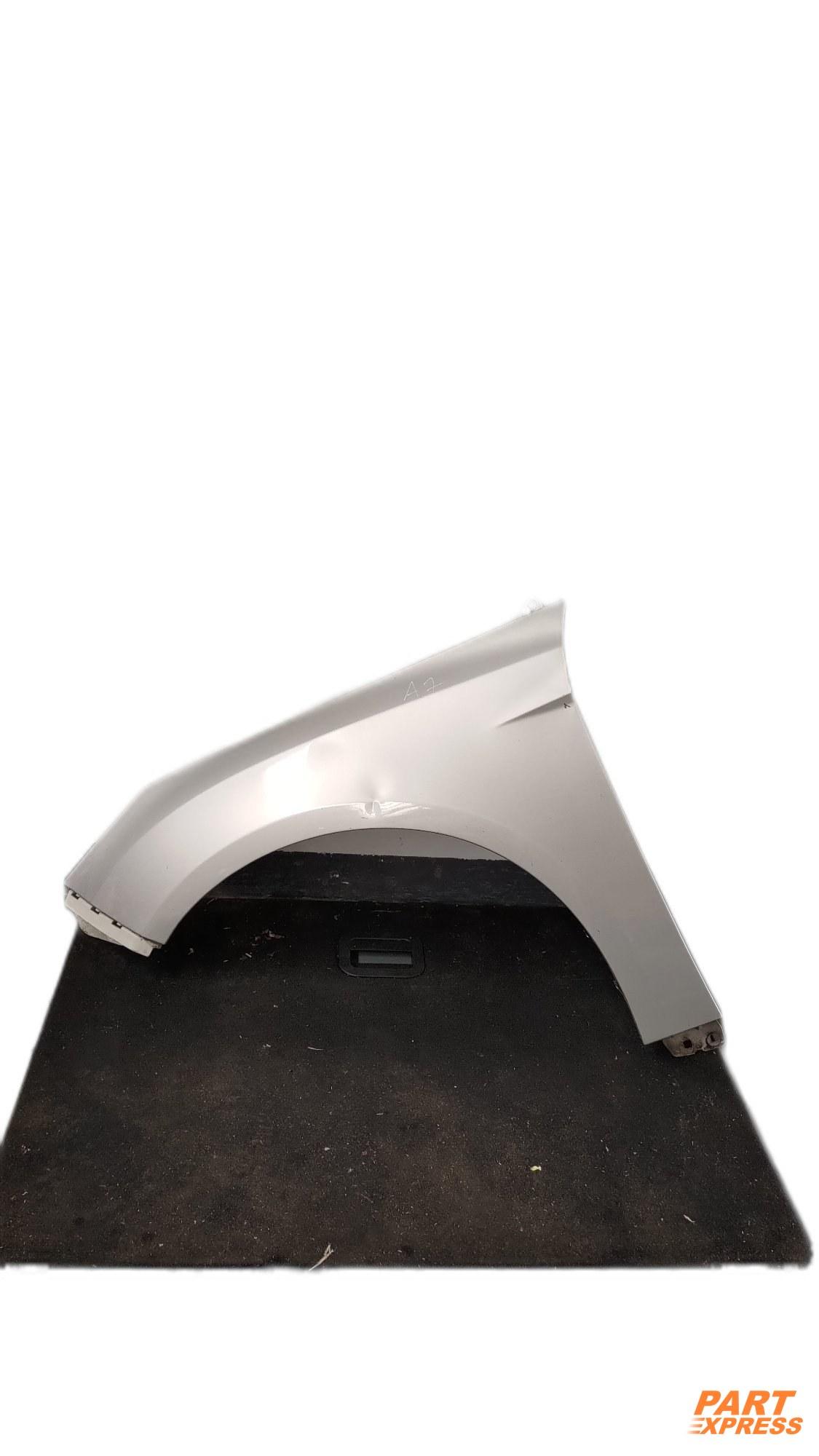 Kotflügel links Ford Focus MK3 III Silber Polar Silber Met 2010 - 2014