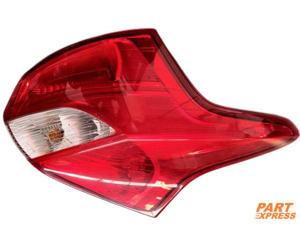 Rückleuchte hinten links Ford Focus MK3 III 2010 - 2014