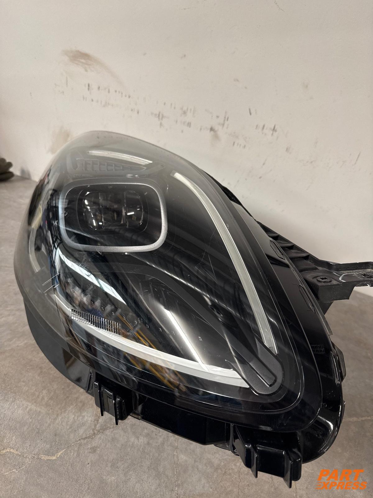 Scheinwerfer vorne rechts Ford Puma Titanium J2k Mk2 ab 2019