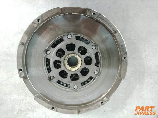 Zweimassenschwungrad Ford Transit 6 Gang 2.2 TDCI 107tkm CVF5 CYF5 GK21-7C625-BB