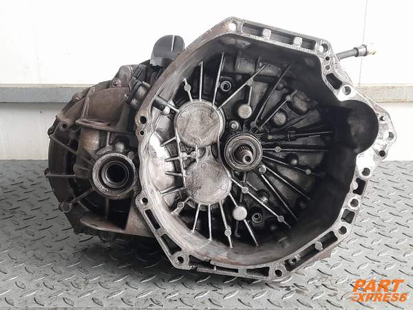 Getriebe Renault 1.6 DCI R9M450 Trafic III Opel Vivaro B 75TKm BVM6 PF6048