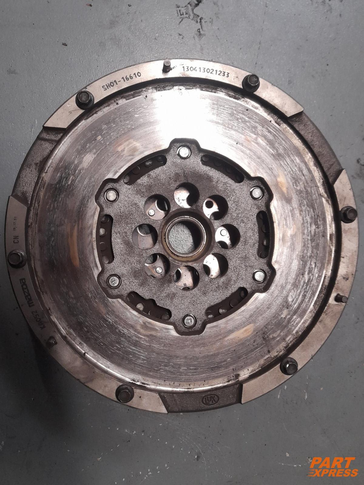 Schwungrad 6 Gang 4x4 Mazda 6 CX-5 2,2D 88TKM 110KW SH01-16610