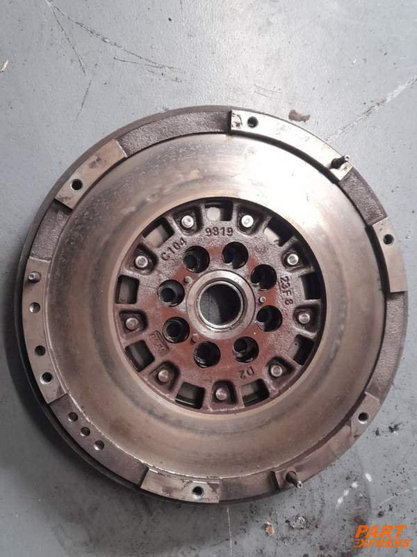 Schwungrad komplett Opel Mokka Astra 1,6 CDTi 102tkm D16DTH 55504335