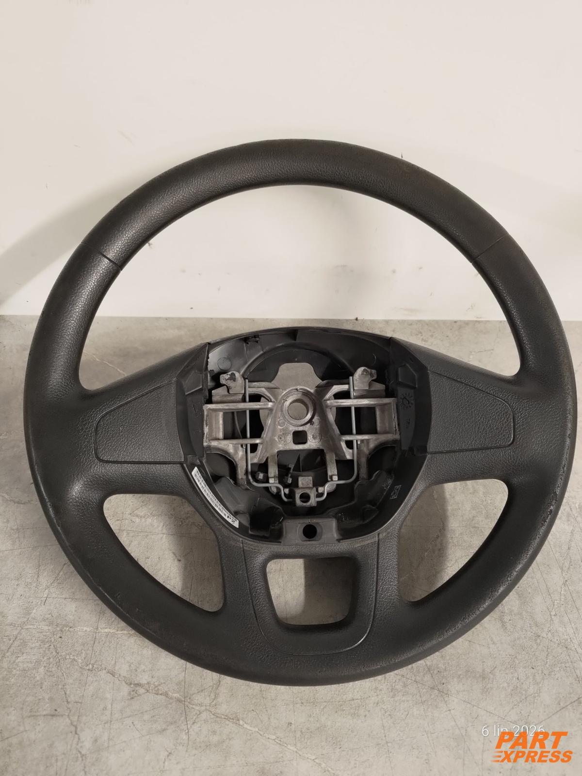 Lenkrad Renault Trafic Bus X82 Opel Vivaro ab 2014 34148744