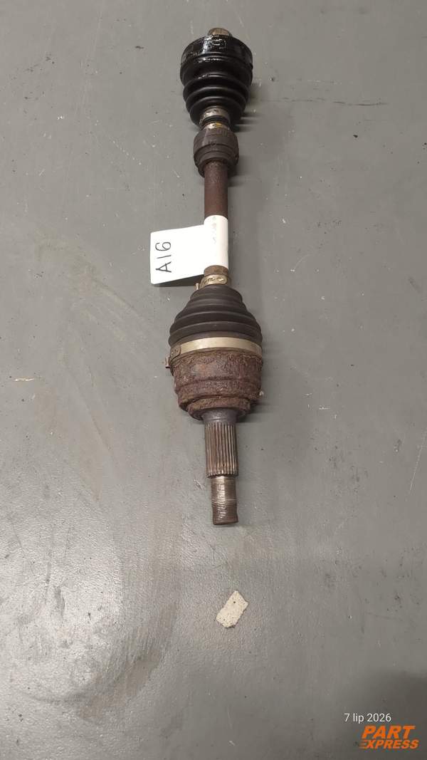 Antriebswelle vorne links Nissan NV200 Renault Clio Kangoo 1,5lDCi JR5140 79tkm