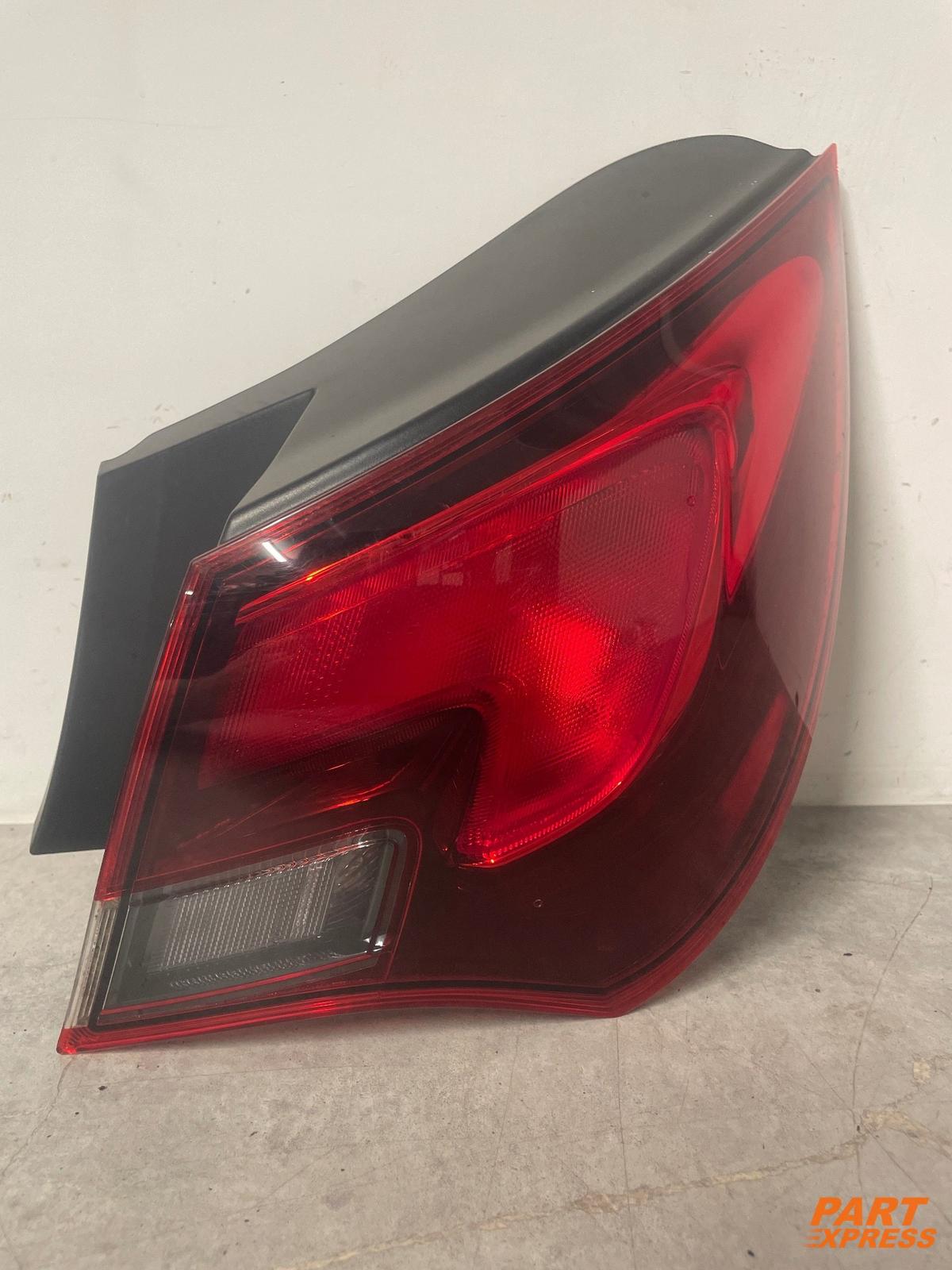 Rückleuchte hinten rechts Opel Astra GTC SRI J 2011 - 2018 L90004941
