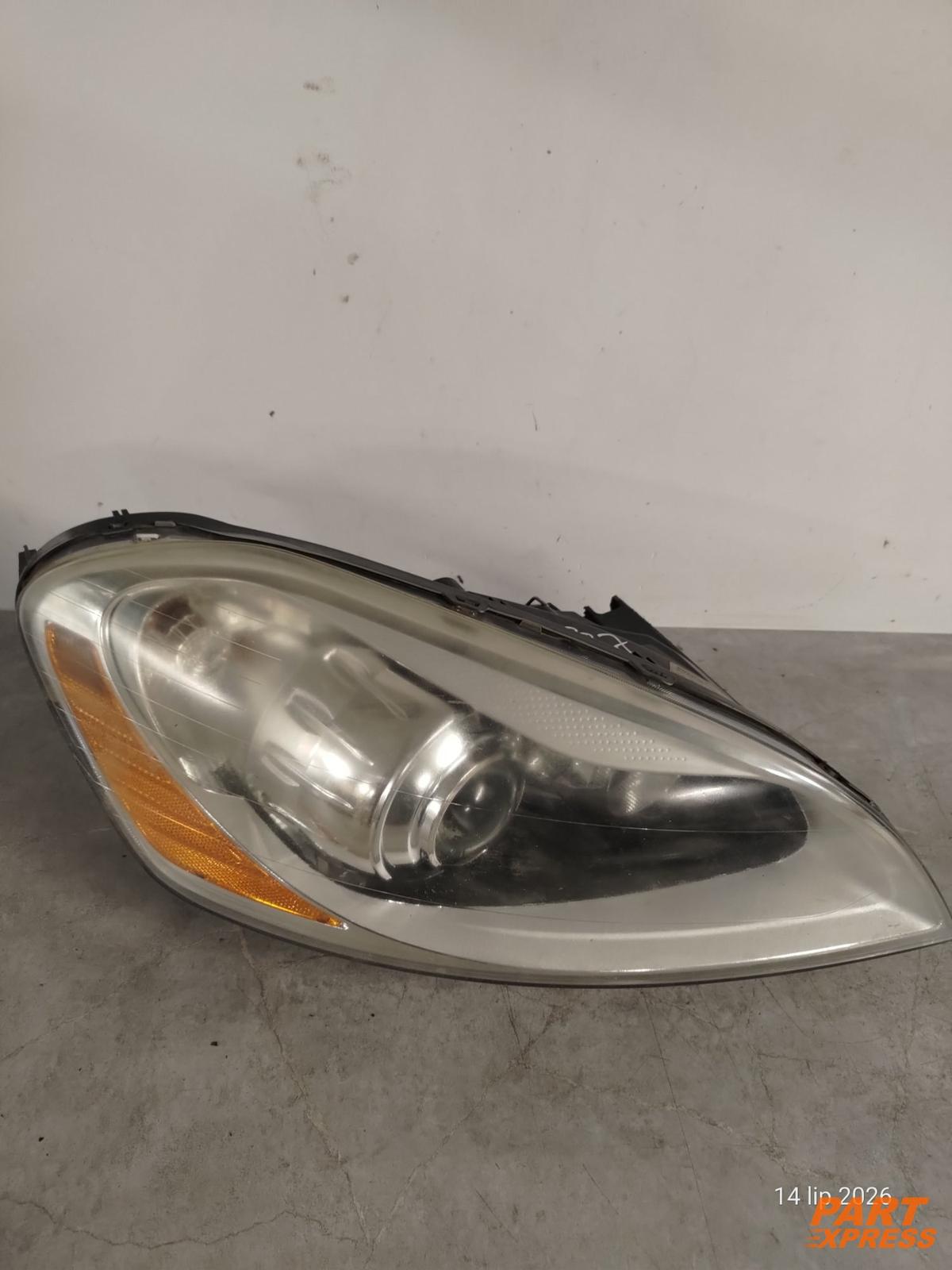Scheinwerfer vorne rechts Volvo XC60 SE LU I 2008 - 2017 30763138