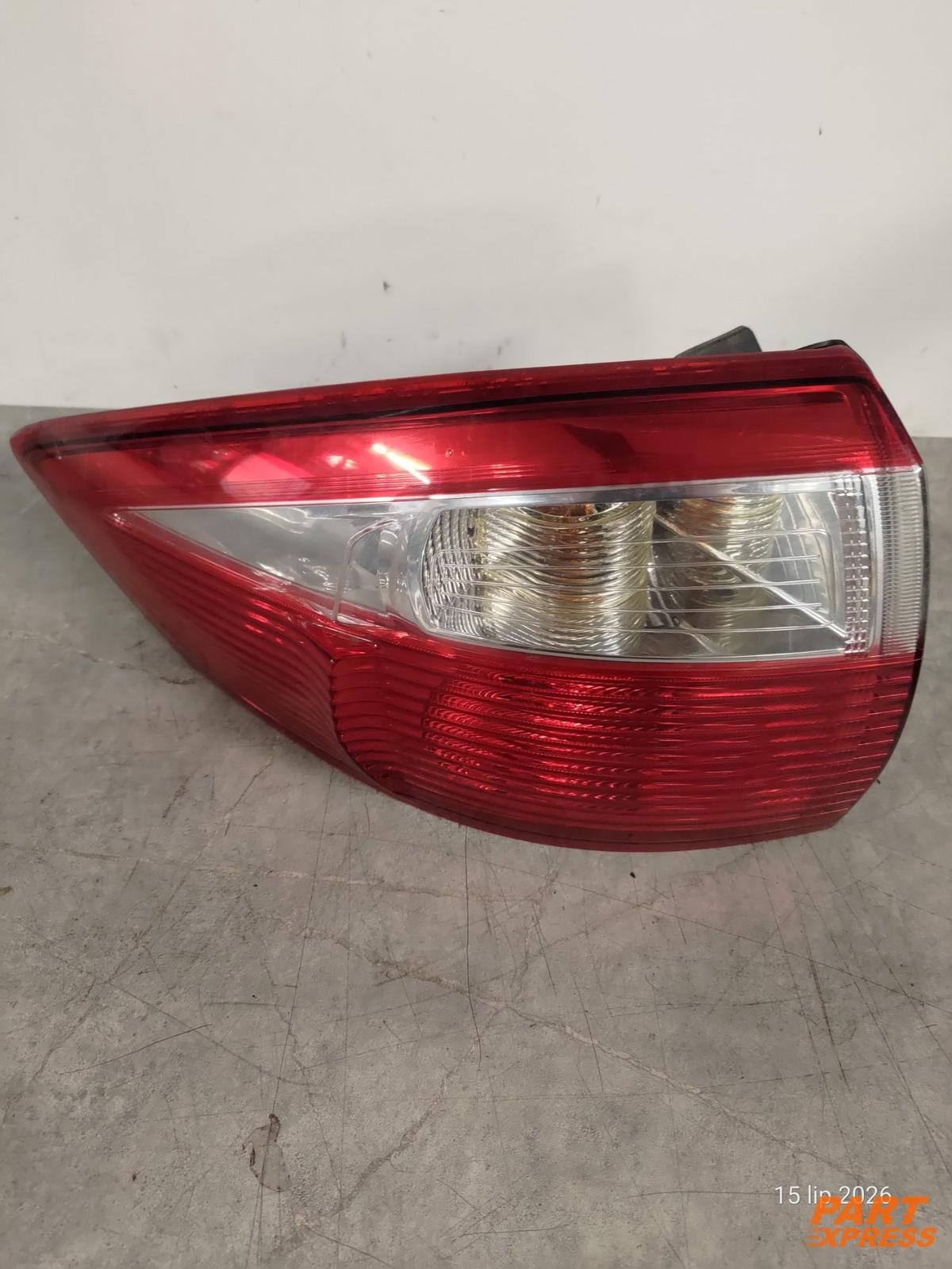 Rückleuchte Heckleuchte hinten links Ford C-Max Tita Mk2 2010 - 2019
