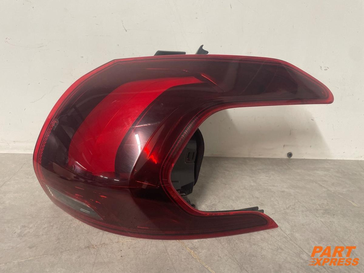 Rückleuchte Heckleuchte hinten rechts Peugeot 2008 I GT LI A94 2013 - 2019